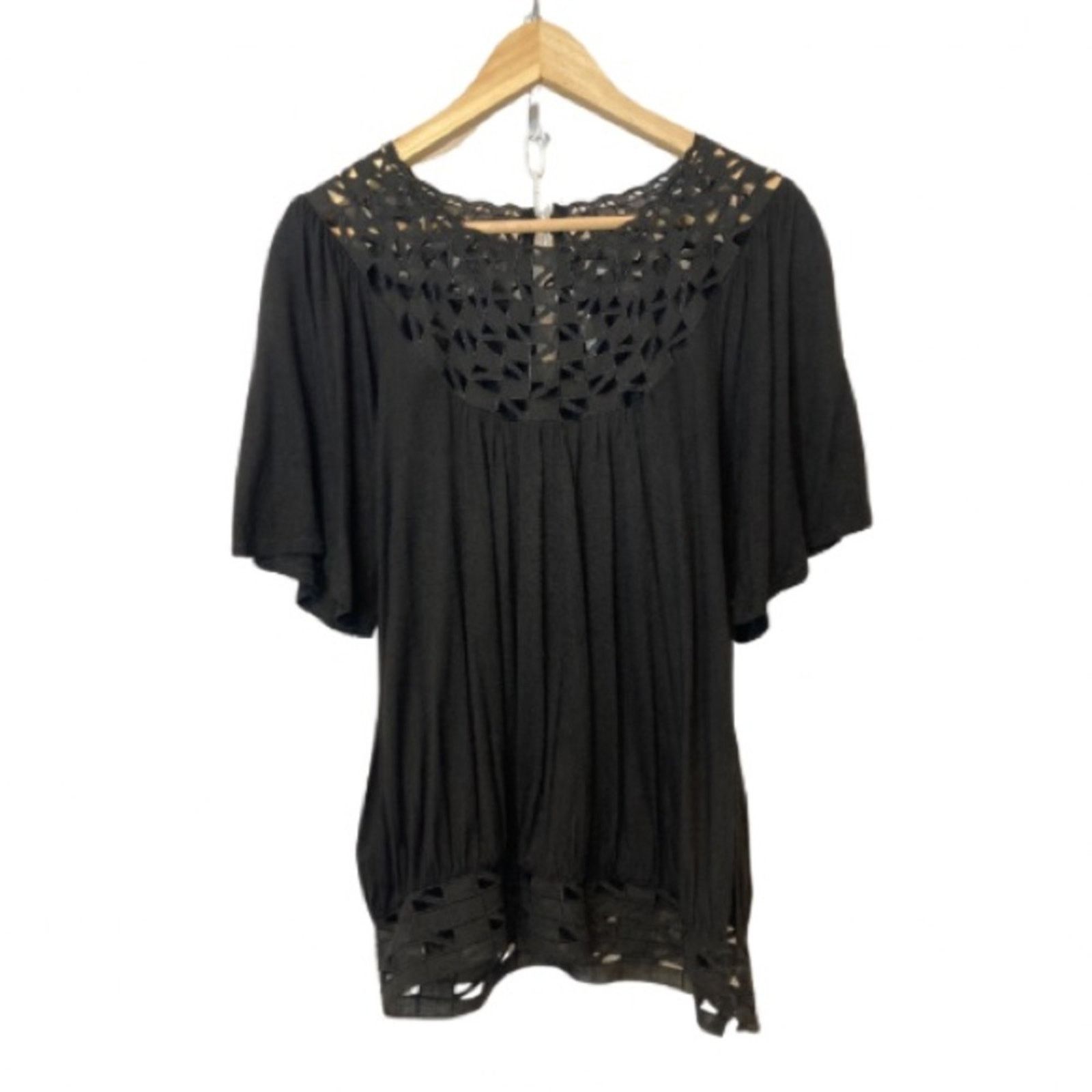 Other Bizz Black Cut Out Lace Scalloped Flutter Sleeve Blouse Top Size L / US 10 / IT 46 - 1 Thumbnail