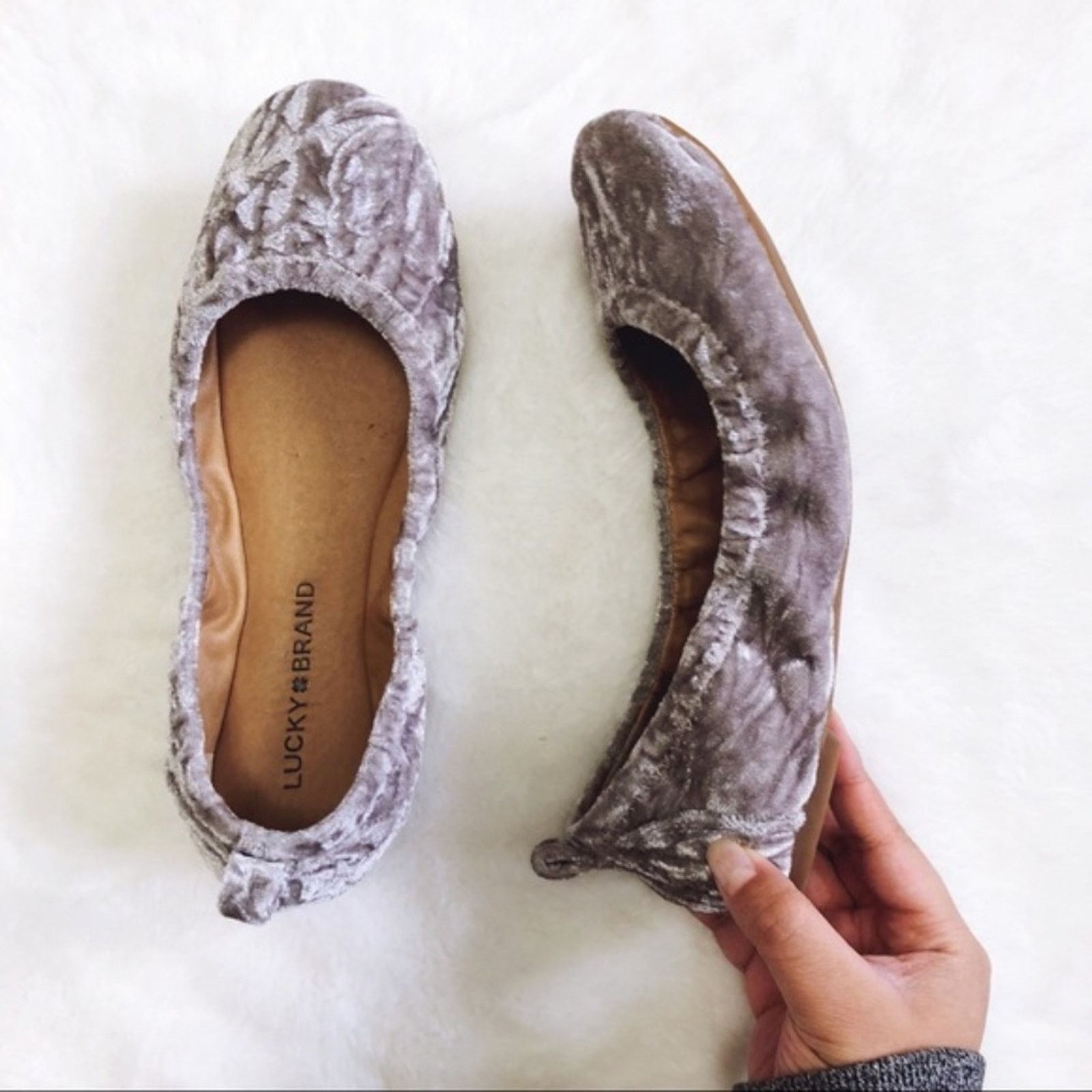 Lucky Brand Lucky Brand LK Eleesia Silver Velvet Flats Size US 7 / IT 37 - 4 Thumbnail