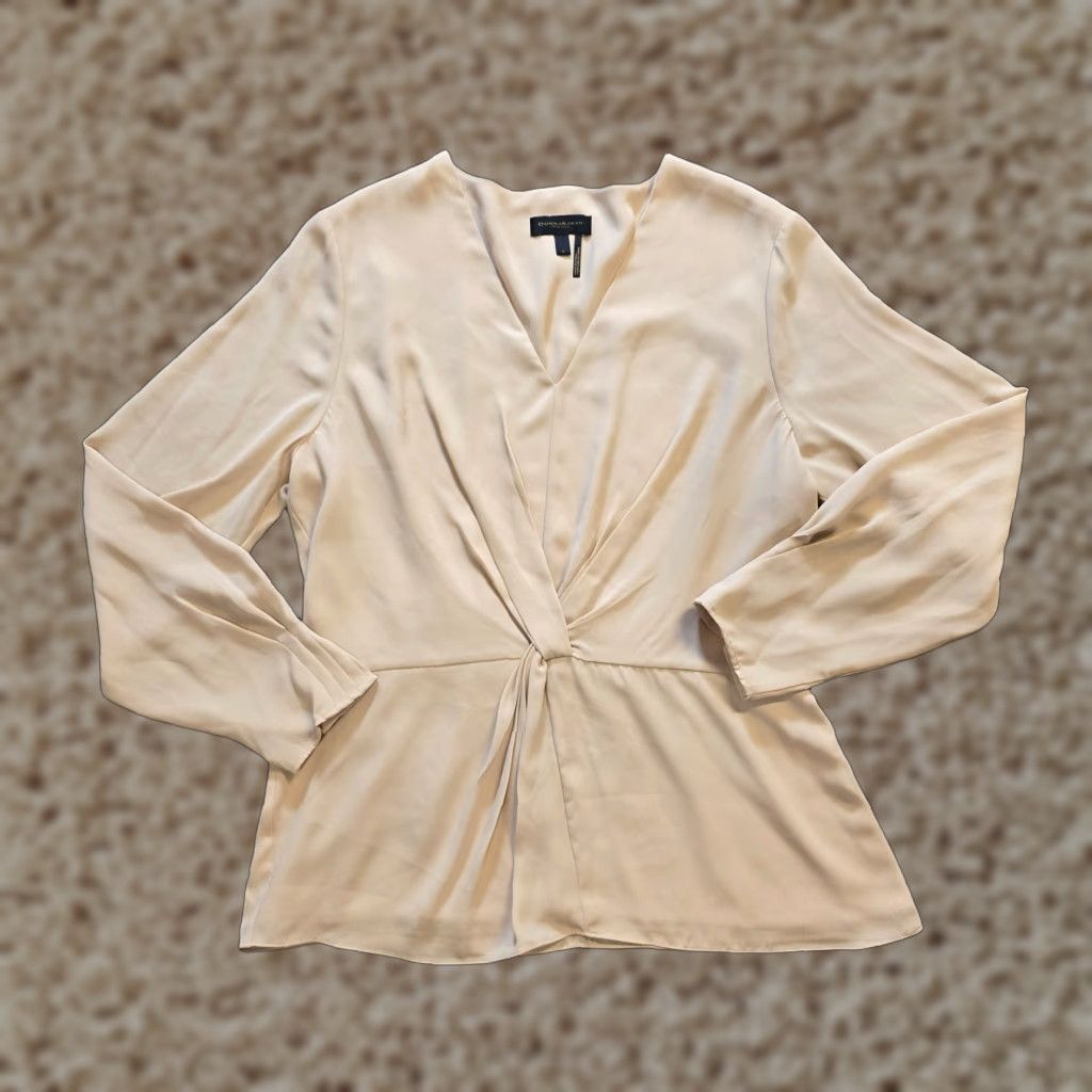 Donna Karan **Beige Tan Donna Karan Women's V Neck Long Sleeve Blouse** User: Beige Tan Donna Karan Women's V Neck Long Sleeve Top ** Size L / US 10 / IT 46 - 1 Thumbnail