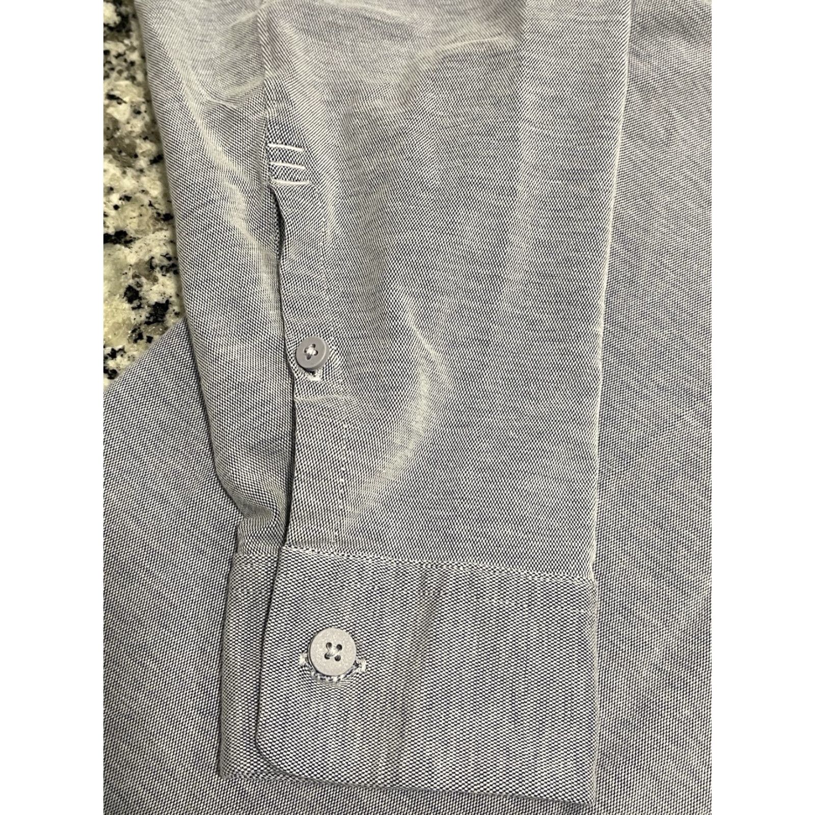 Lululemon Lululemon Commission Shirt Mens M Blue Zip Pocket Button-Up Long Sleeve Collared Solid Polyester Microfiber Preppy Casual Workwear Travel Size US M / EU 48-50 / 2 - 2 Thumbnail