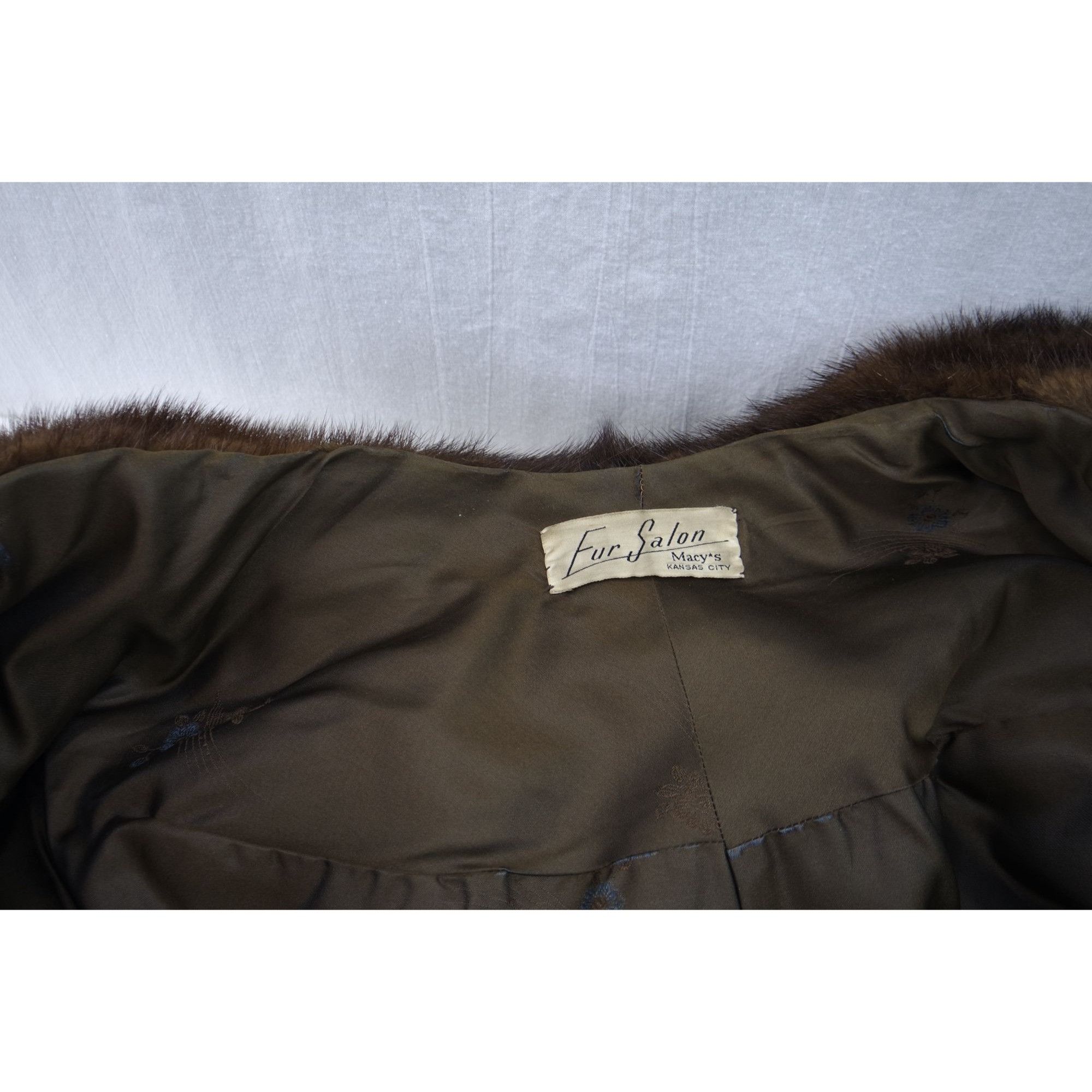 Macys VTG Macy's Kansas City 'Fur Salon' Mink Stole Size ONE SIZE - 7 Thumbnail