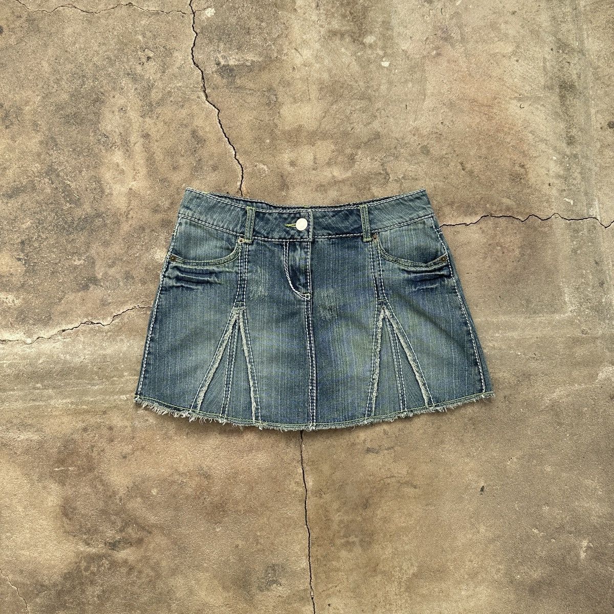 Japanese Brand × Vintage Vintage Y2K Morgan Denim Mini Skirt Evisu Style Size 26" / US 2 / IT 38 - 1 Thumbnail