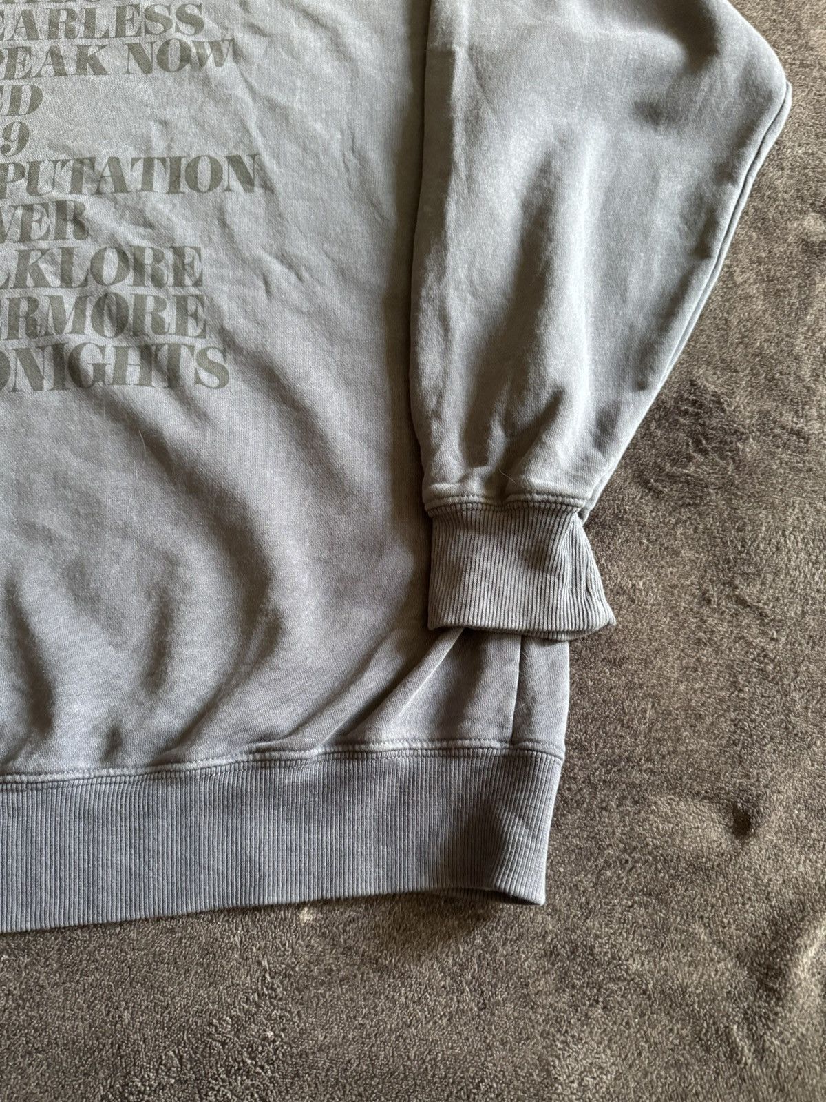 Band Tees Tailor Swift Merch Sweatshirt 2023 The Ears Tour Size US L / EU 52-54 / 3 - 11 Thumbnail