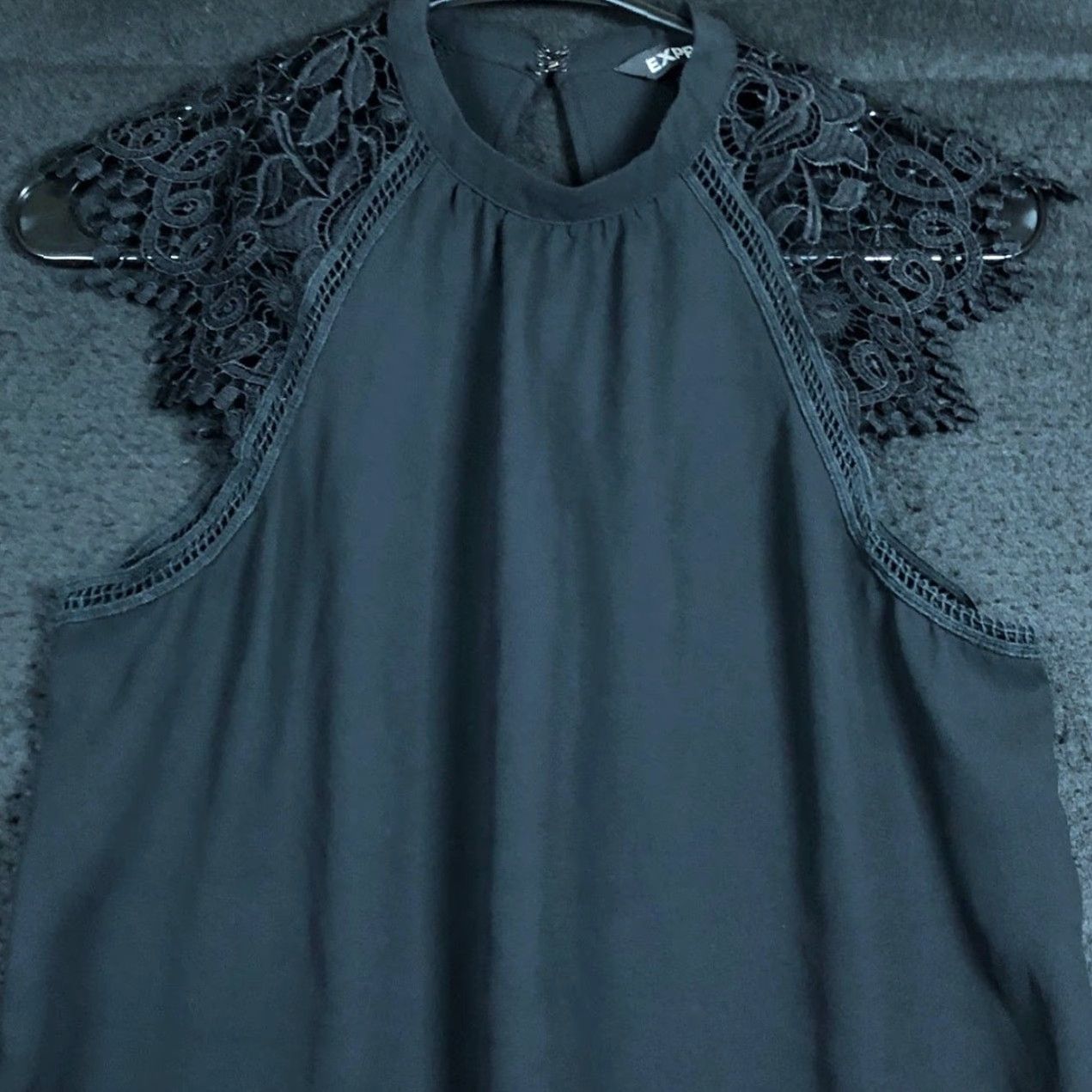 Express Express Womens Blouse Black Crew Neck Lace Cap Short Sleeve Small Size S / US 4 / IT 40 - 2 Thumbnail
