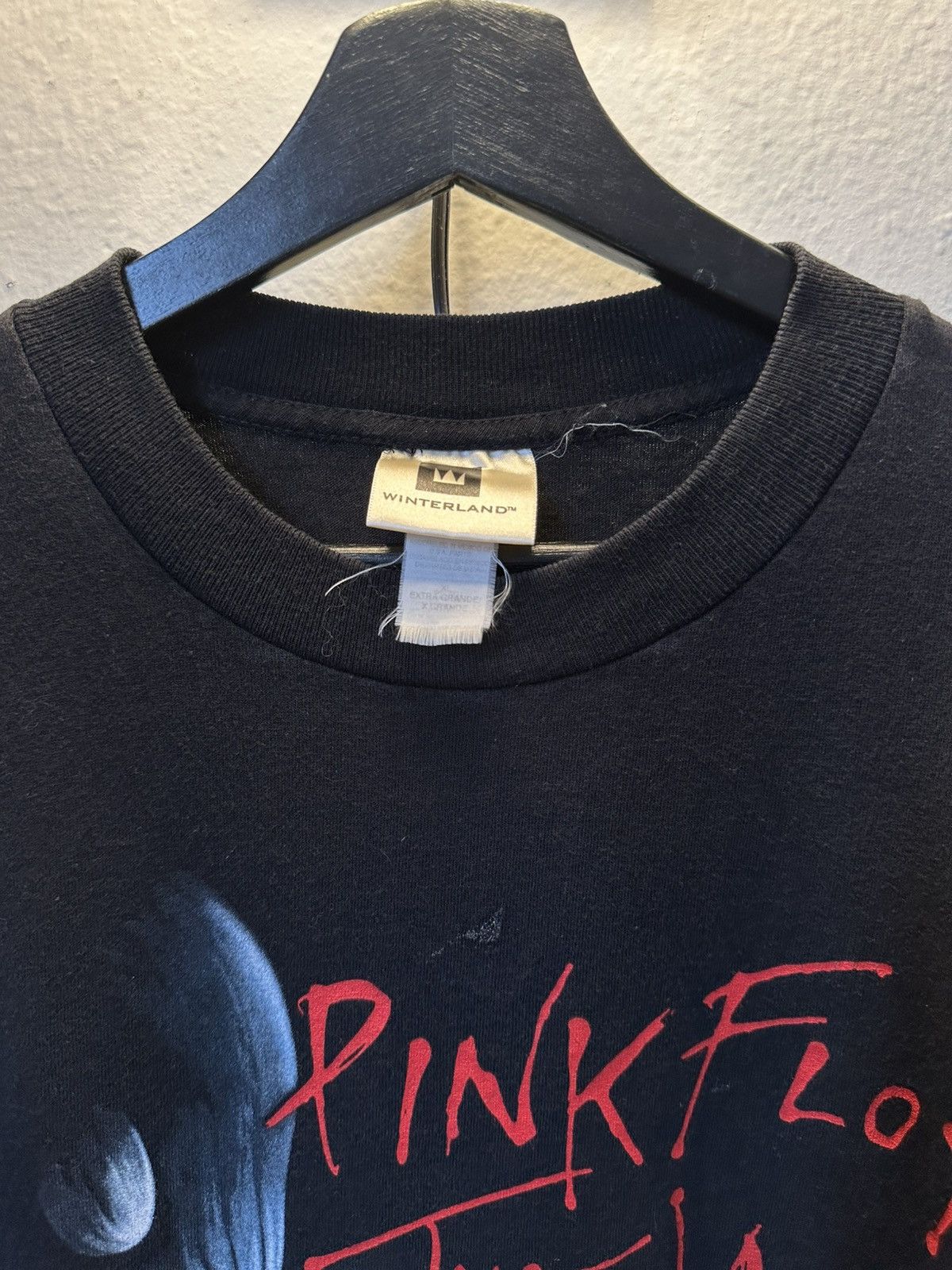 Band Tees × Pink Floyd × Vintage Vintage Pink Floyd The Wall Shirt Size US XL / EU 56 / 4 - 2 Thumbnail