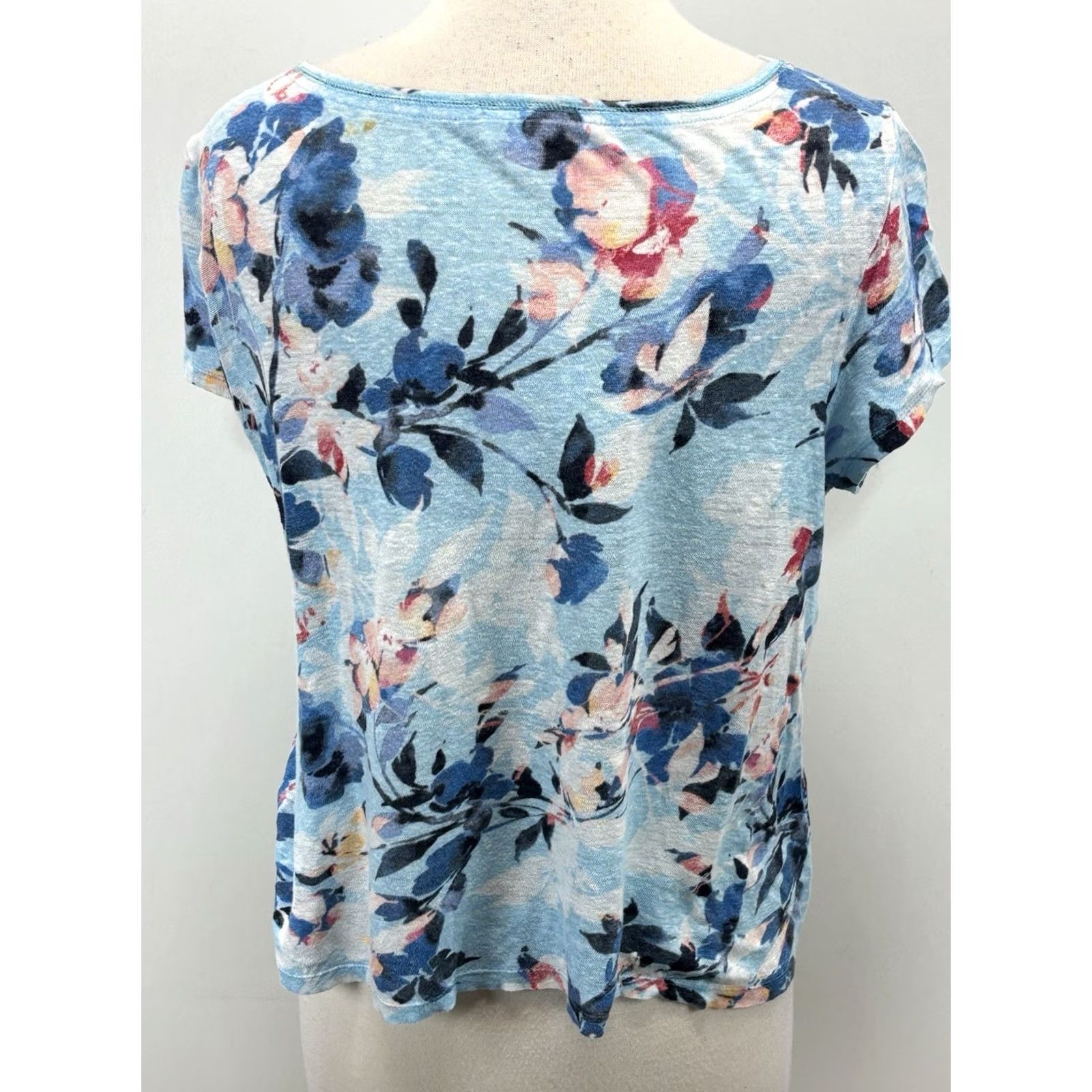 J. Jill J. Jill T-Shirt Linen Floral Love Women’s M Blue Coastal Beachy Read Women T-Shirt Linen Floral Love Blue M Size M / US 6-8 / IT 42-44 - 3 Thumbnail