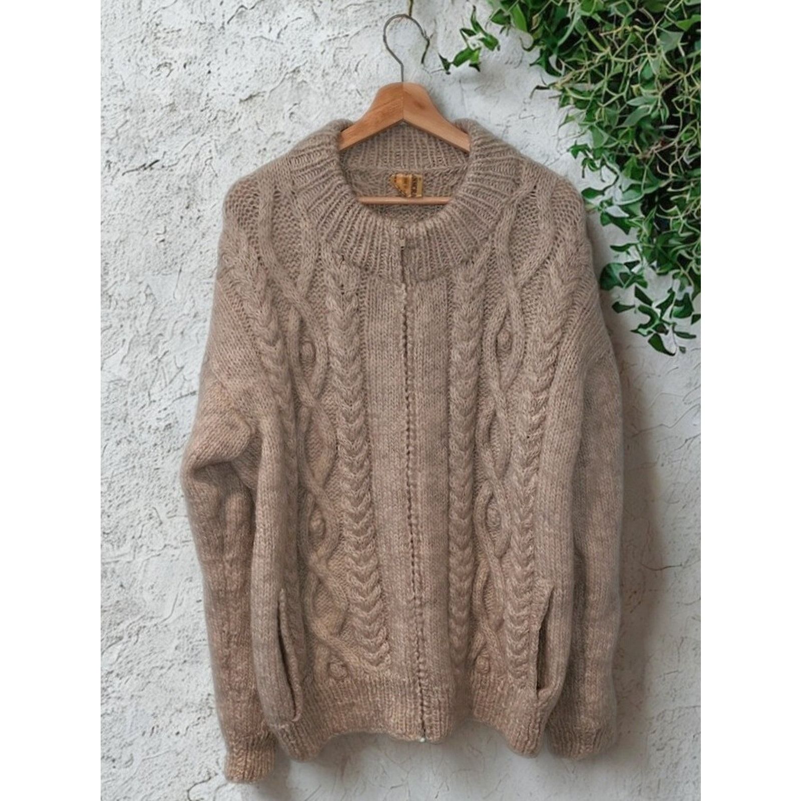 Other Anncraft Donegal Irish Wool Fisherman Sweater L Full Zip Size US L / EU 52-54 / 3 - 1 Thumbnail
