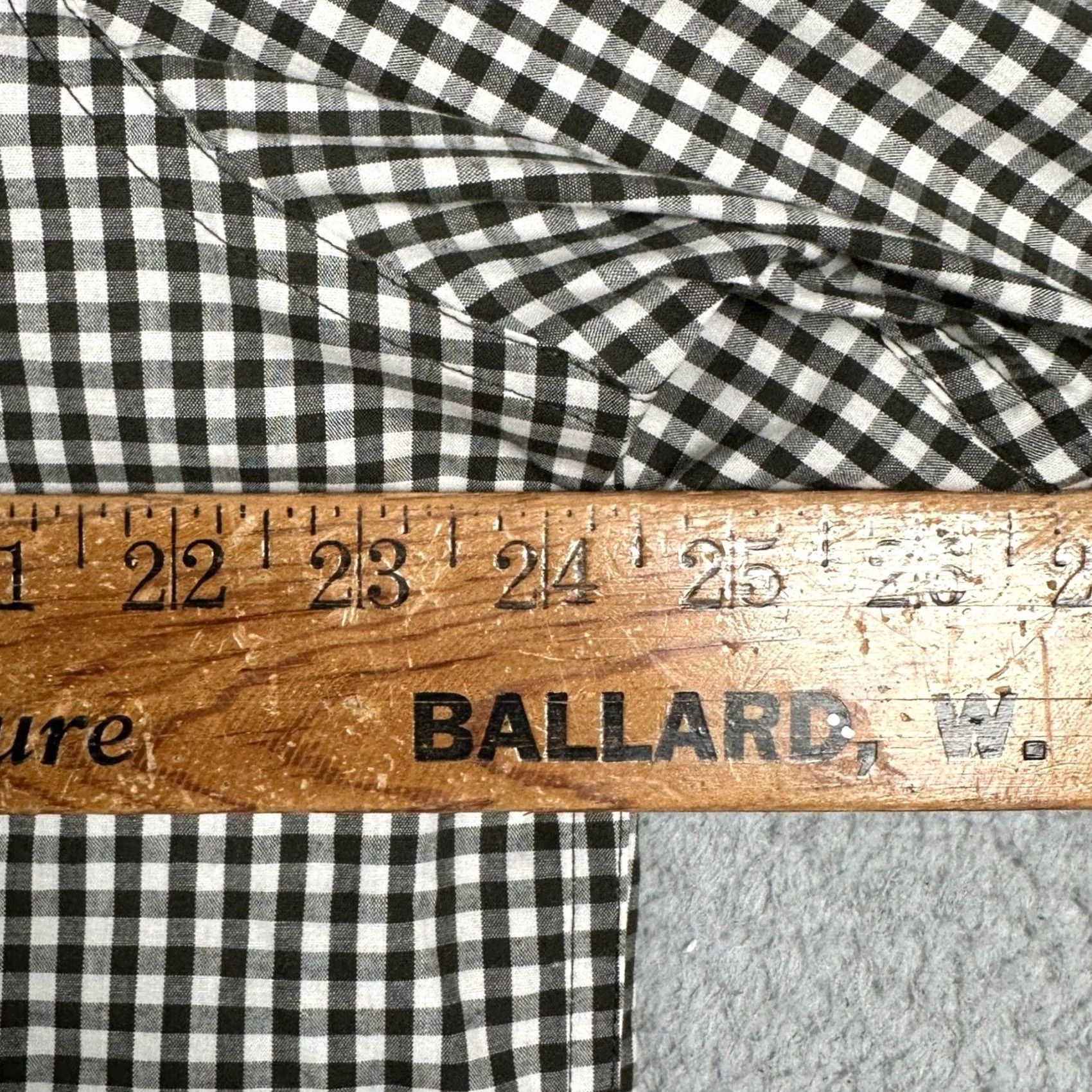 Chaps Chaps Shirt Button-Down Gingham Plaid Long Sleeve Green/White Mens Large Casual Preppy pocketed Easy Care Executed Button-Up Size US L / EU 52-54 / 3 - 6 Thumbnail