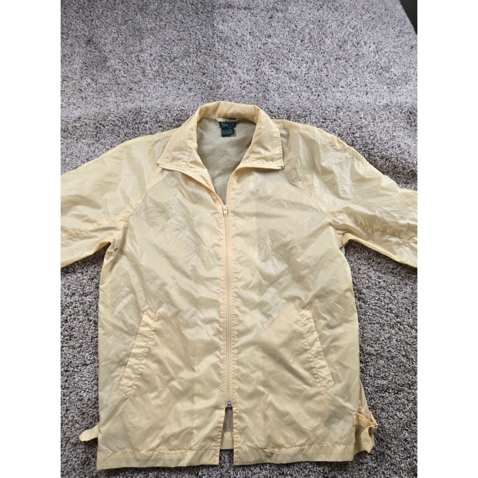 Izod VINTAGE Izod Track Suit Mens Medium Yellow Nylon 2 Piece Sweatshirt Pants 90s Lightweight Size 40R - 4 Thumbnail