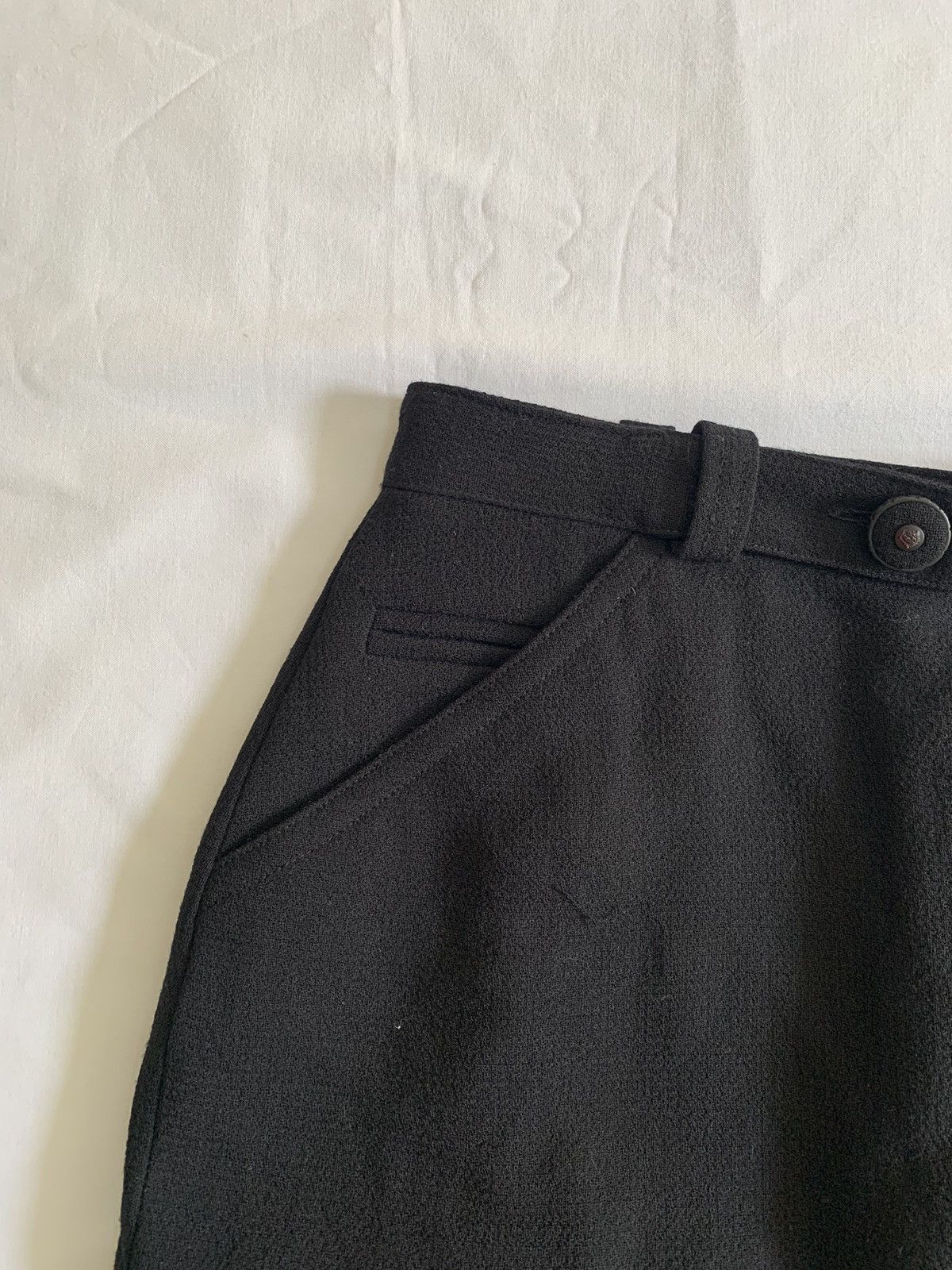 Versace LUXURY💃🏼VERSACE BLACK MINI SKIRT Size 25" / US 0 / IT 36 - 4 Thumbnail