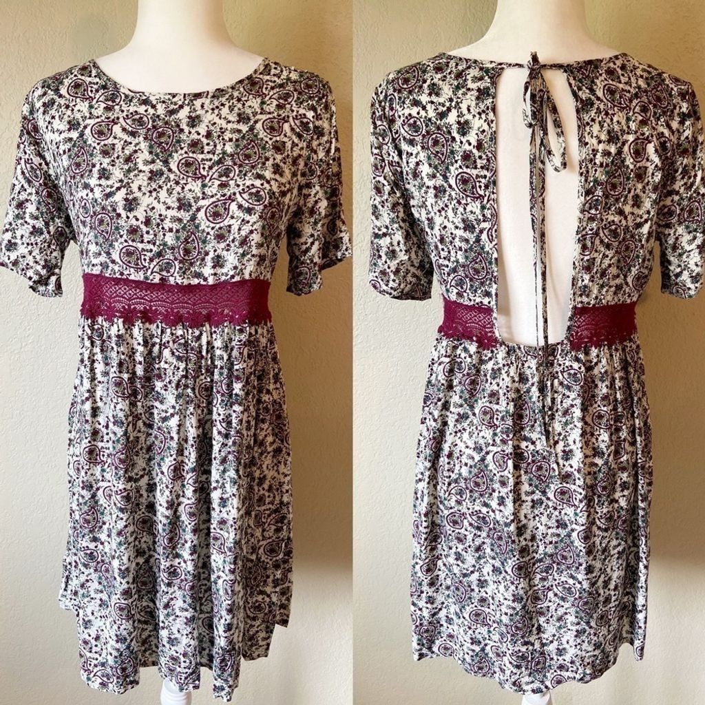 The Unbranded Brand NWT Boutique Floral Dress Size XS / US 0-2 / IT 36-38 - 3 Thumbnail