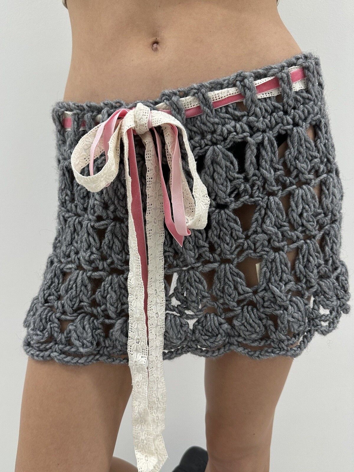 Free People Free People Crochet Mini Wool Brent Skirt Gray Coquette y2k Size 30" / US 8 / IT 44 - 2 Thumbnail