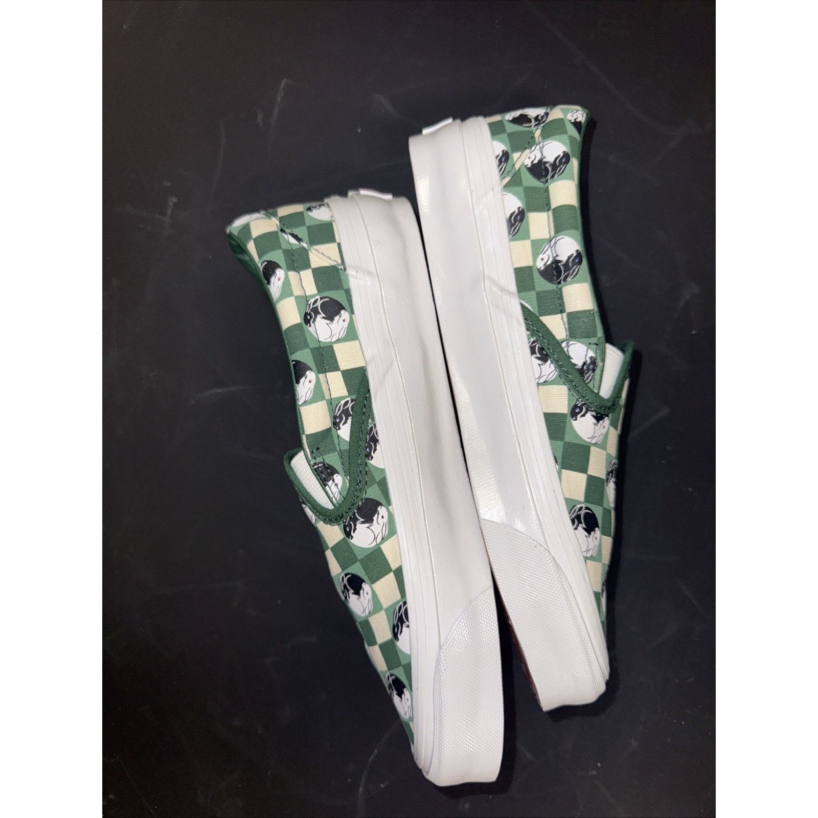 Vans VANS Year of the Rabbit OG Classic Slip on Green Sz 6.5 M/8W Size US 6.5 / EU 39-40 - 3 Thumbnail