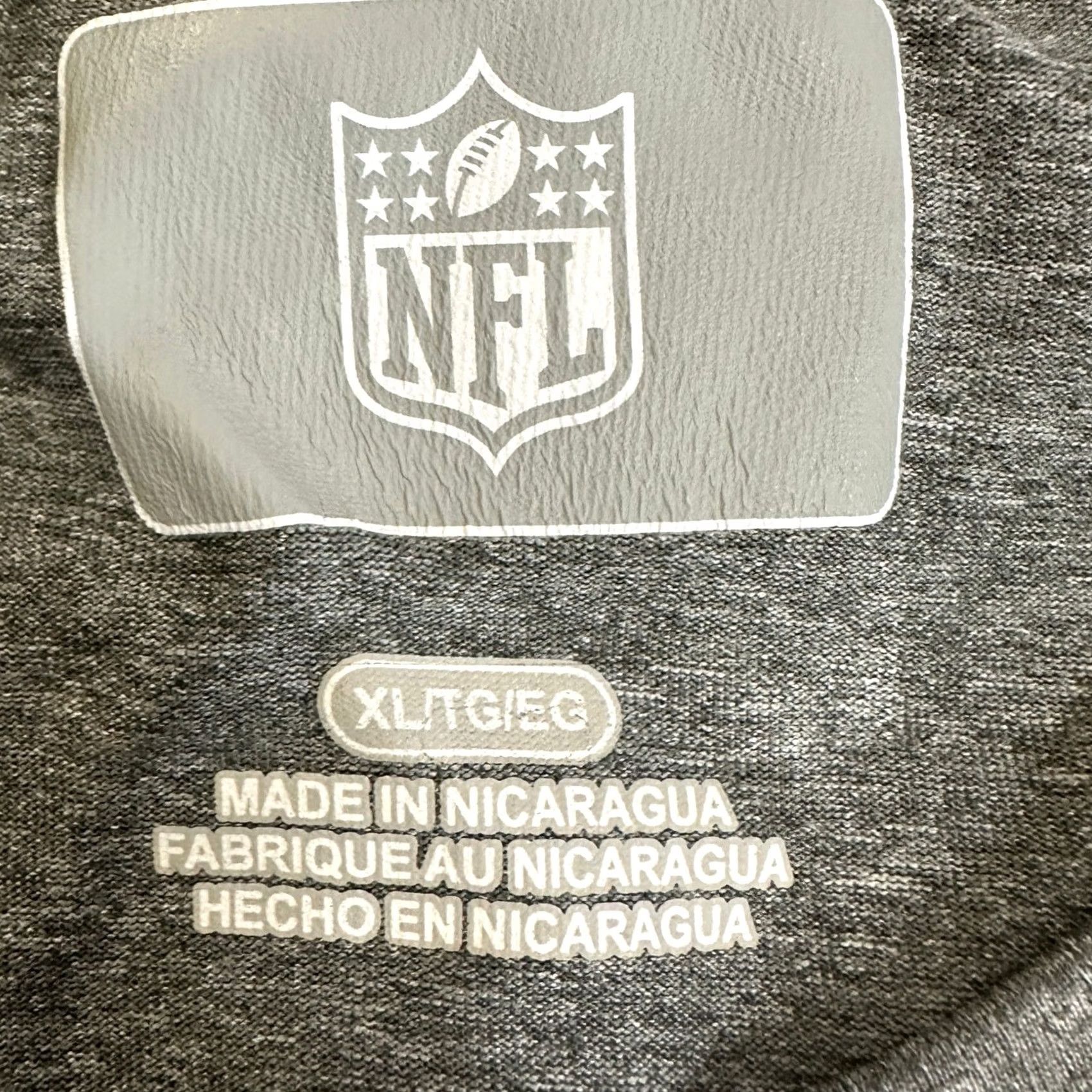 NFL NFL Houston Texas T-Shirt Mens XL Grey Red Football Short Sleeve NEW Size US XL / EU 56 / 4 - 4 Thumbnail