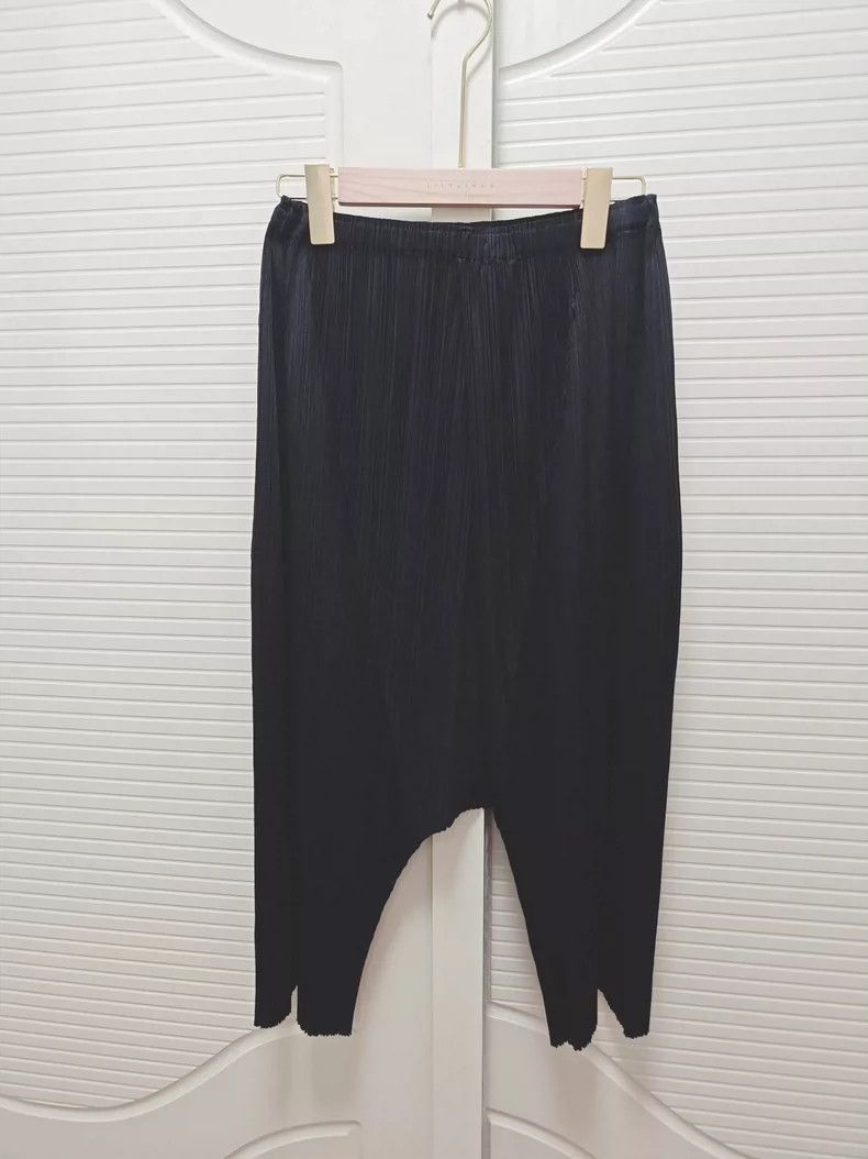 Issey Miyake issey miyake size:1 Black capri pants Size US 27 - 1 Thumbnail