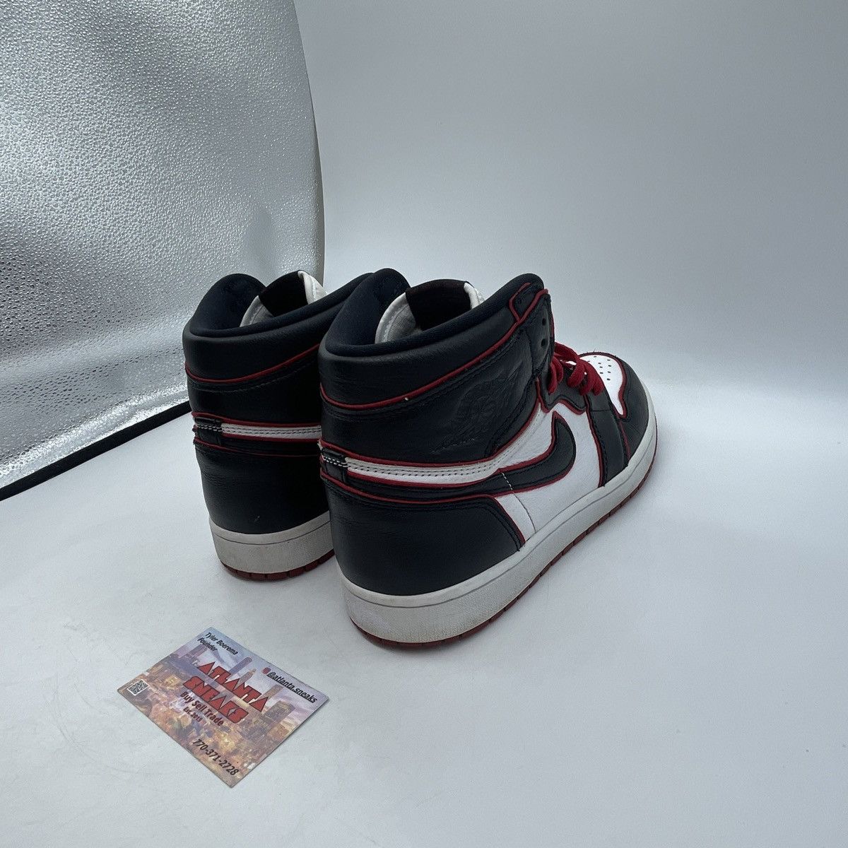Jordan Brand Air Jordan 1 high bloodline Size US 9.5 / EU 42-43 - 5 Thumbnail