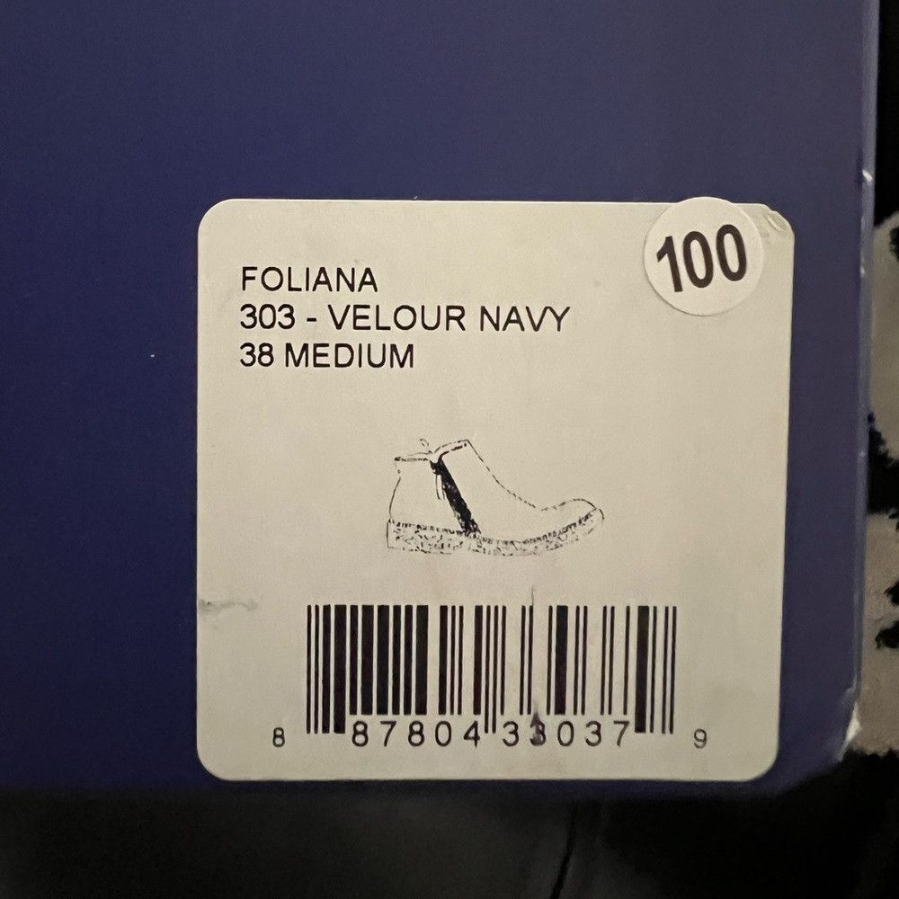 Other ITALEAU Foliana Waterproof Suede Booties – Navy Size: 38 / Size US 7.5 / IT 37.5 - 6 Thumbnail
