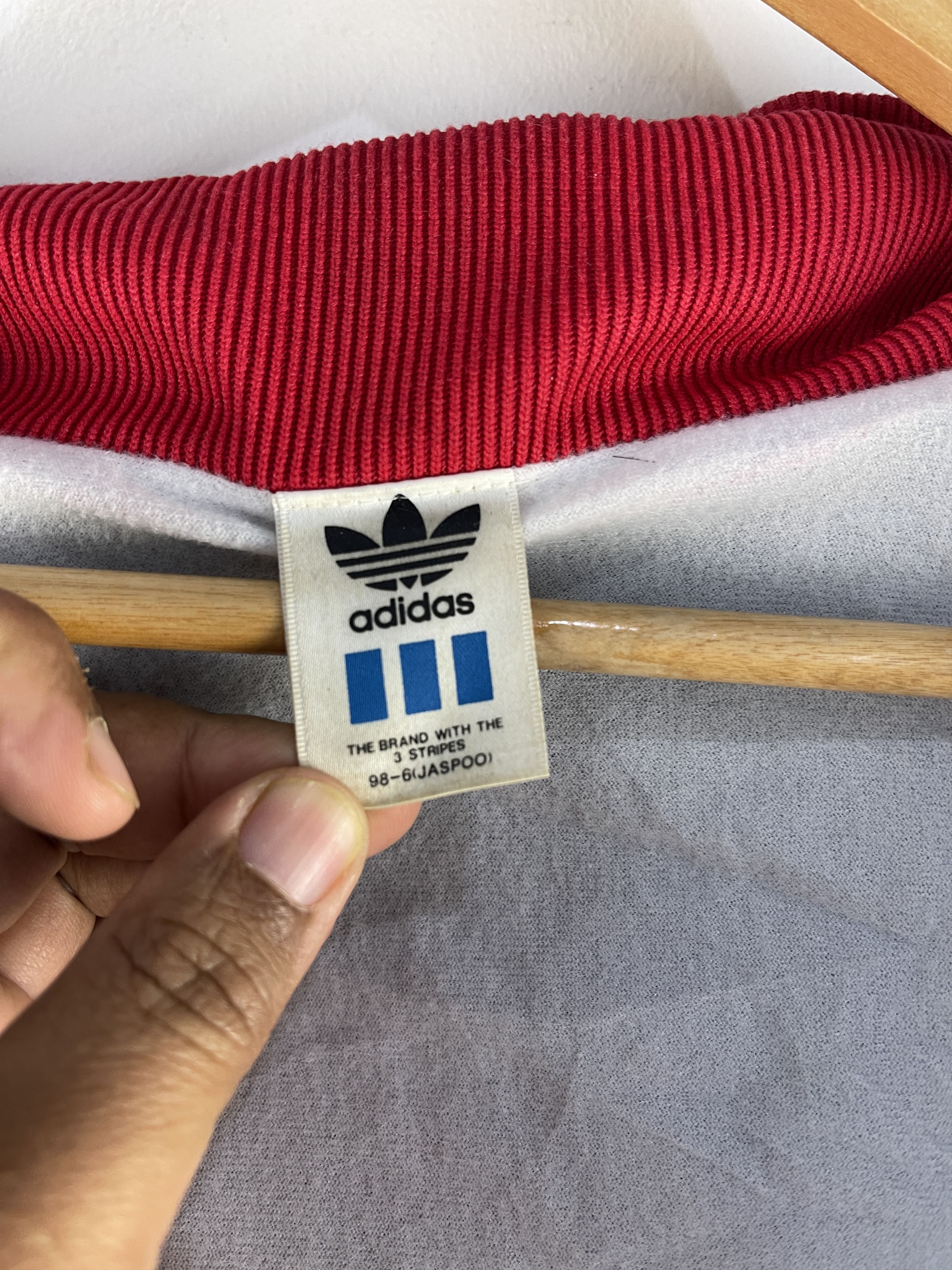 Adidas Vintage Adidas Trefoil Diamond Track Jacket 80s Size US L / EU 52-54 / 3 - 13 Thumbnail