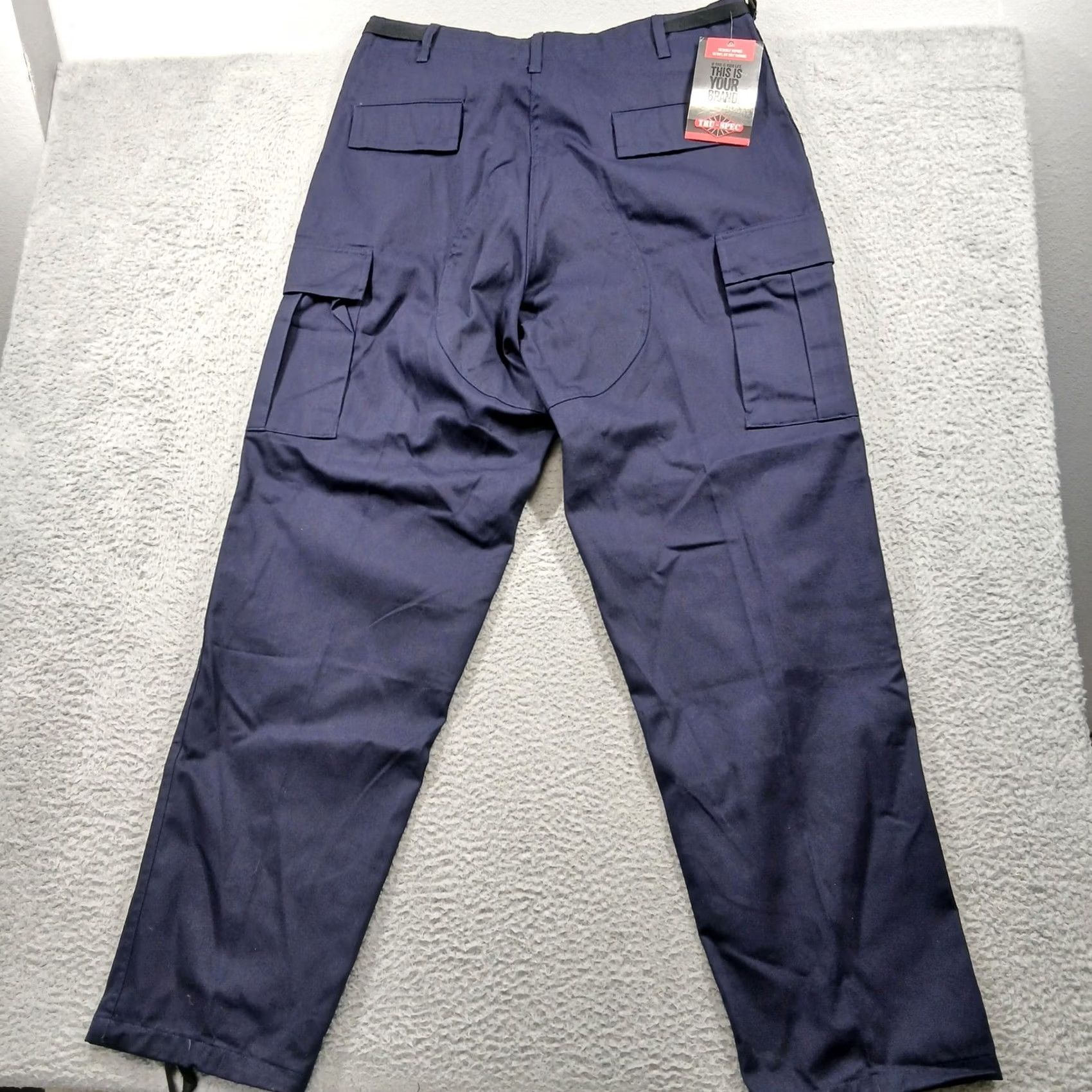 X-LARGE VINTAGE? None. Need to produce a title. Sorry. Size US 40 / EU 56 - 3 Thumbnail