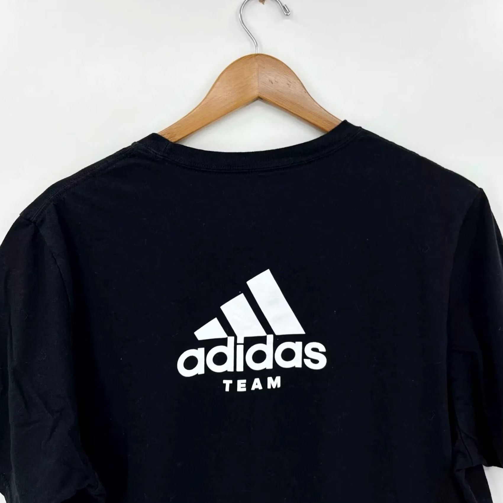 Adidas Adidas T-Shirt Men's XL Black Short Sleeve Crew Neck Logo Size US XL / EU 56 / 4 - 7 Thumbnail