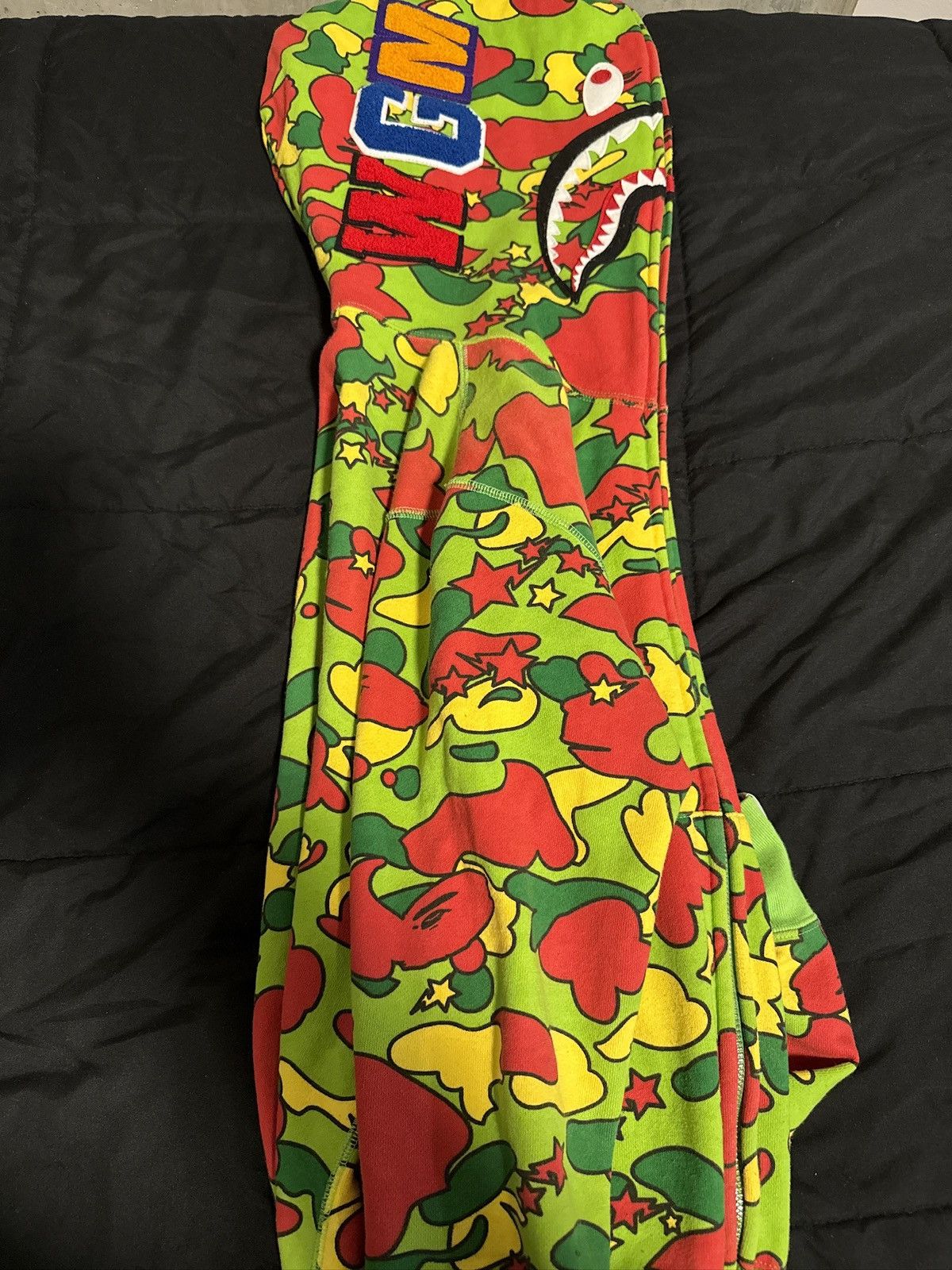 Bape Rare Bape shark zip up Size US S / EU 44-46 / 1 - 3 Thumbnail