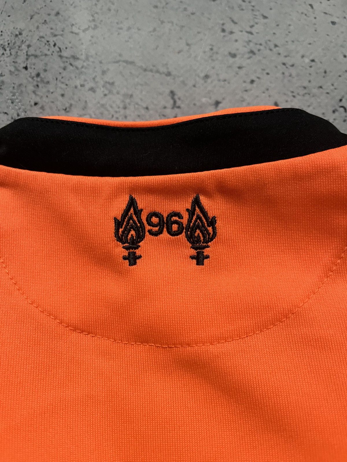 New Balance Vintage Liverpool New Balance Third Football Soccer Jersey Size US M / EU 48-50 / 2 - 10 Thumbnail