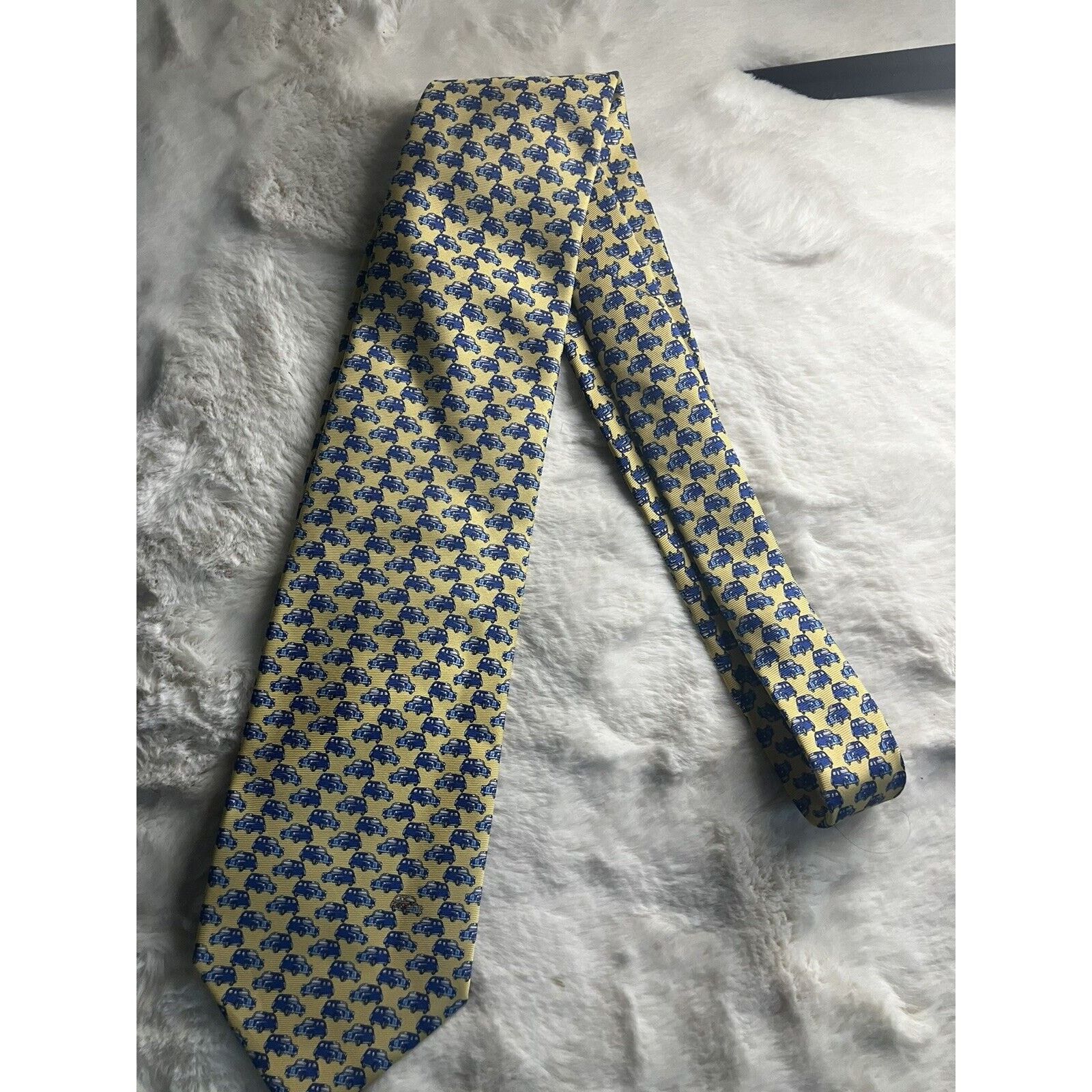Burberry RARE Vintage Burberry London tie with blue cars 1 different Size ONE SIZE - 4 Thumbnail