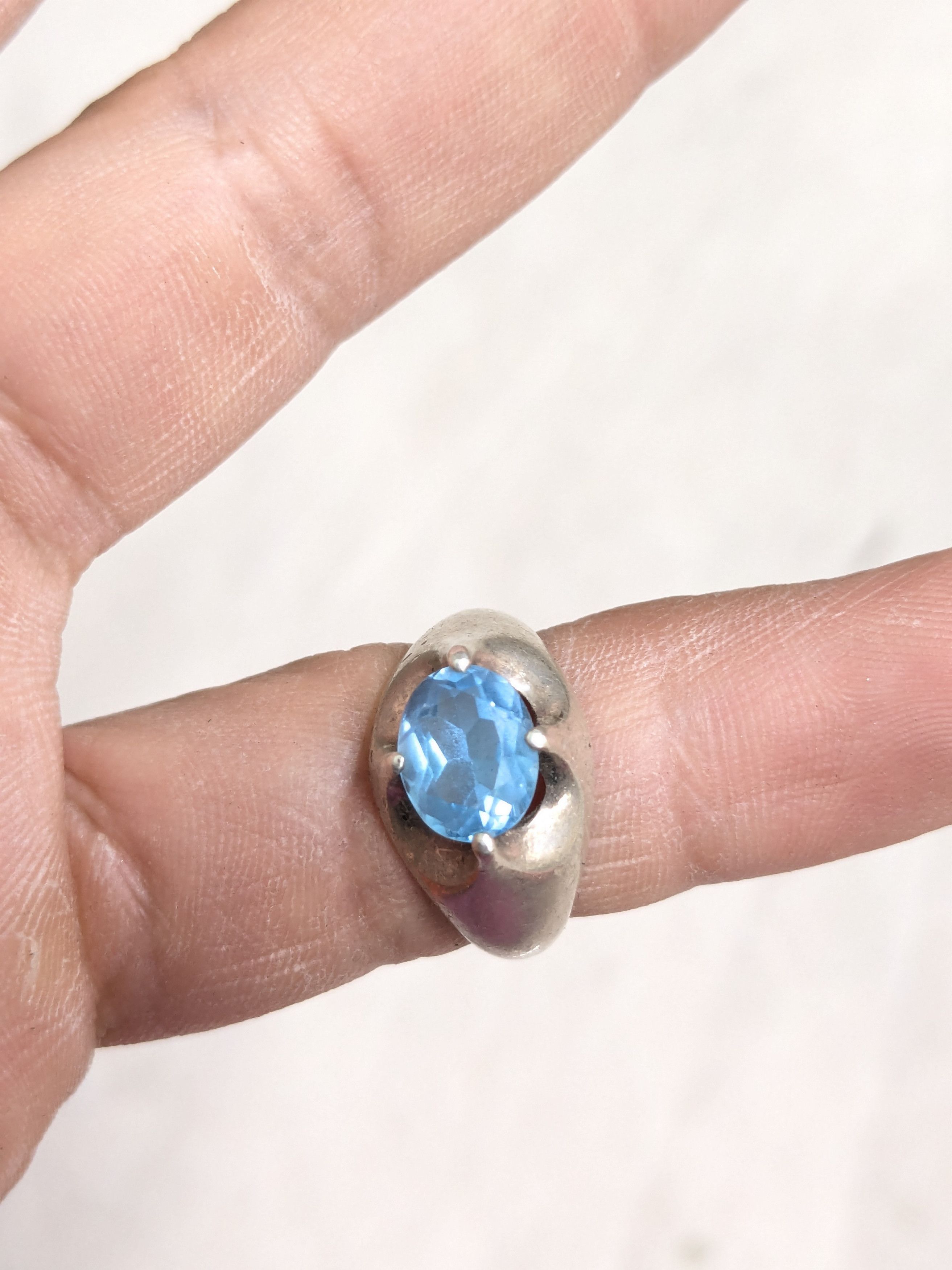 Jewelry Vintage Sterling Silver Ring Blue Topaz Oval Pinky 5 Size ONE SIZE - 13 Thumbnail