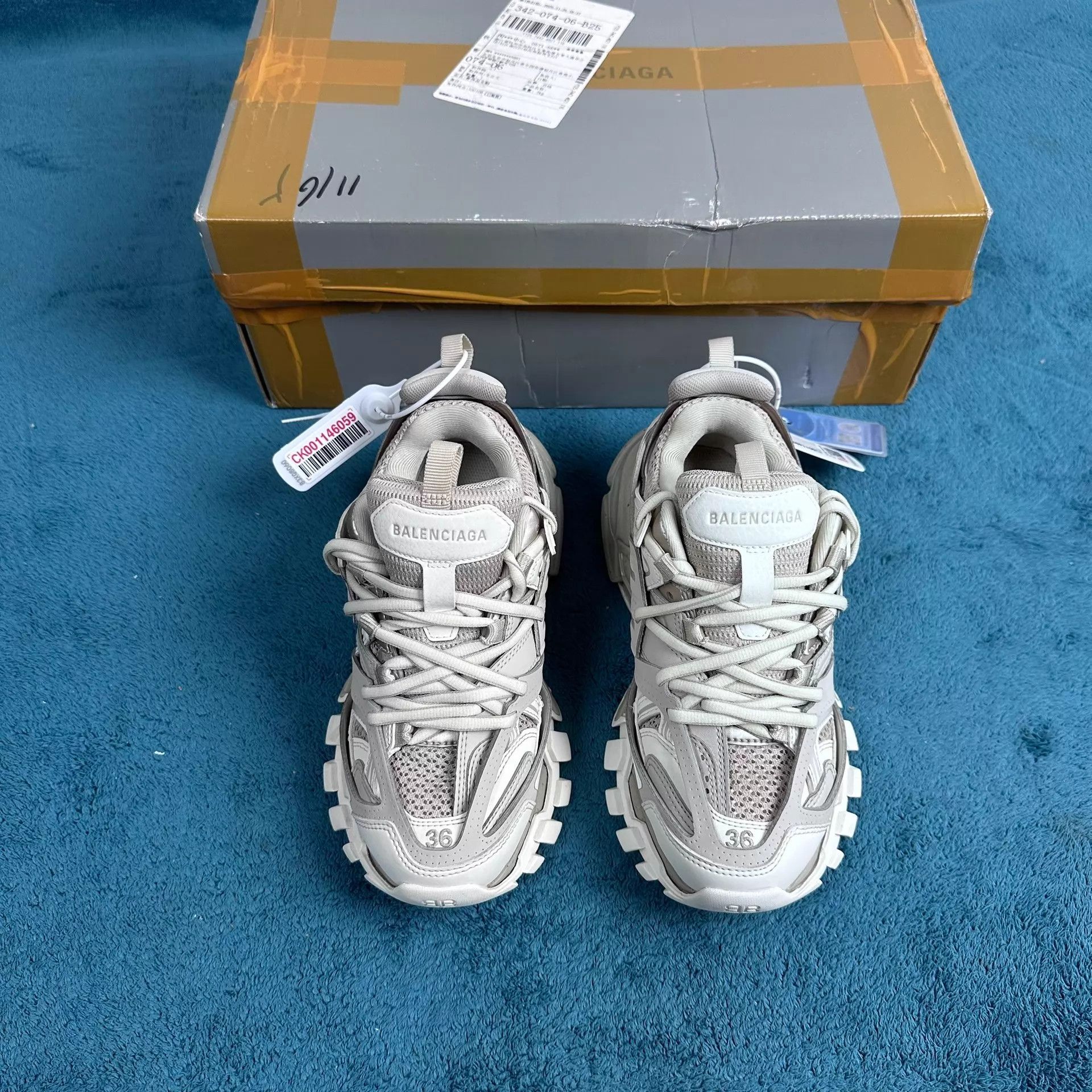 Balenciaga Balenciaga Track Fabric Low-Top 36 MilkTea Brown Size US 5.5 / IT 35.5 - 1 Thumbnail
