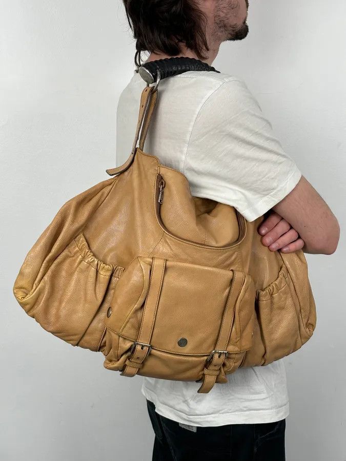 Yves Saint Laurent 2000s Yves Saint Laurent Tan Horn Muse Hobo Leather Bag Size ONE SIZE - 3 Thumbnail