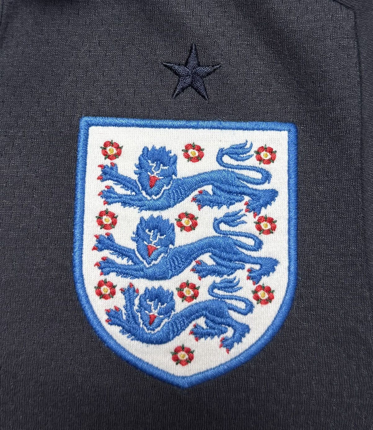 Umbro England 2012 2013 Away Shirt Soccer Jersey Umbro #7 Walcott Size US S / EU 44-46 / 1 - 8 Thumbnail