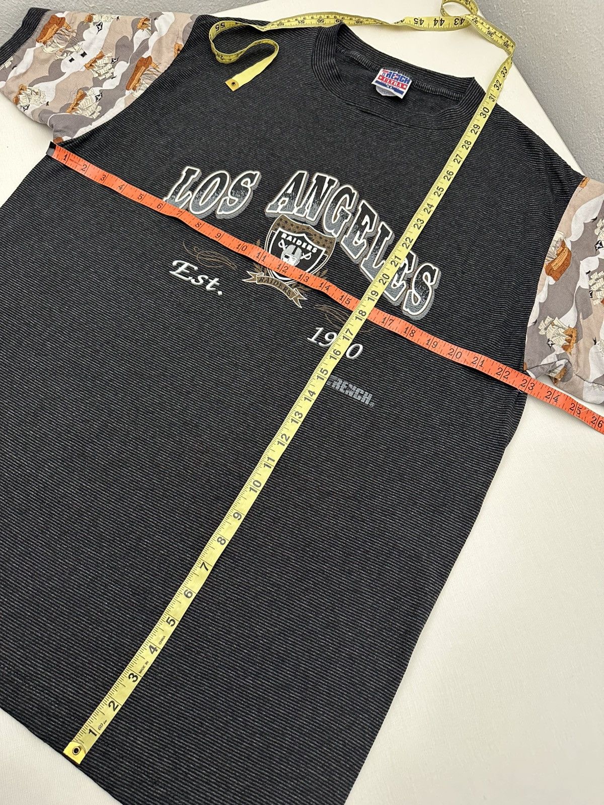 Trench USA Vintage 90's Los Angeles Raiders Stripe Tshirt Size XL USA Size US XL / EU 56 / 4 - 5 Thumbnail