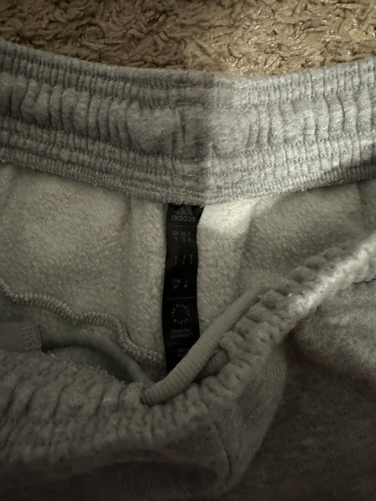 Adidas Adidas Grey regular sweatpants size small used Size US 28 / EU 44 - 5 Thumbnail