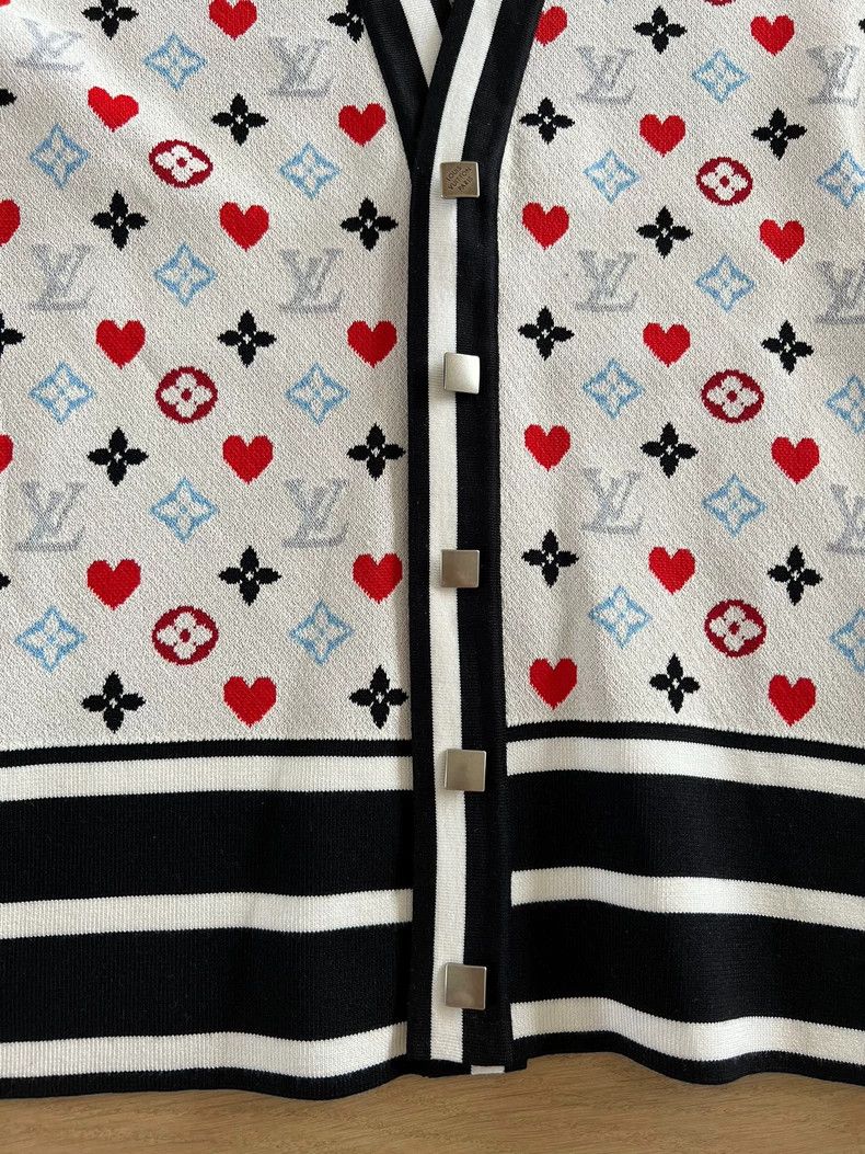Louis Vuitton Louis Vuitton Classic cardigan top with presbyopic logo shi Size US S / EU 44-46 / 1 - 4 Thumbnail