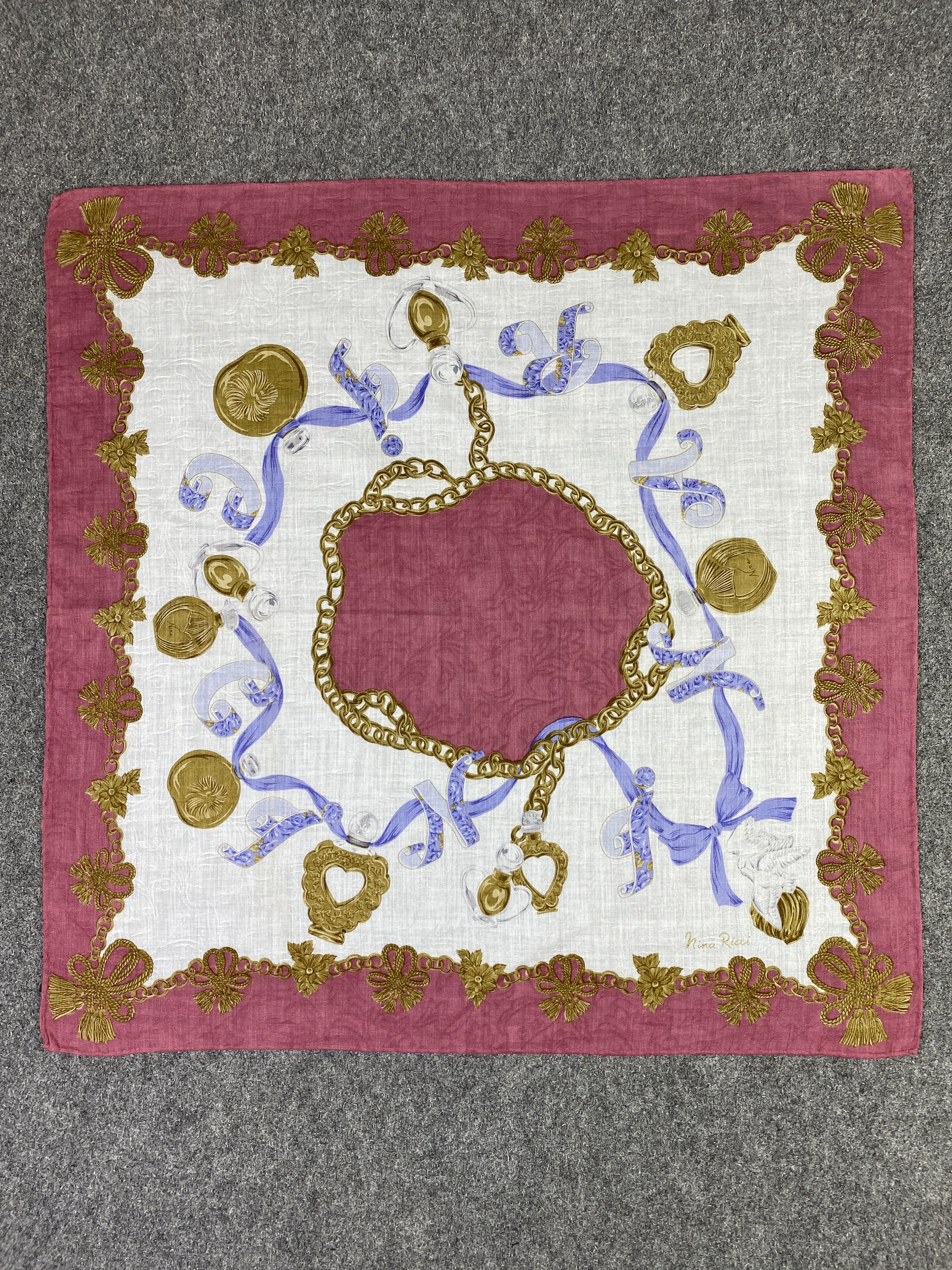 Other Vintage Nina Ricci Handkerchief / Neckerchief KT0154 Size ONE SIZE - 4 Thumbnail
