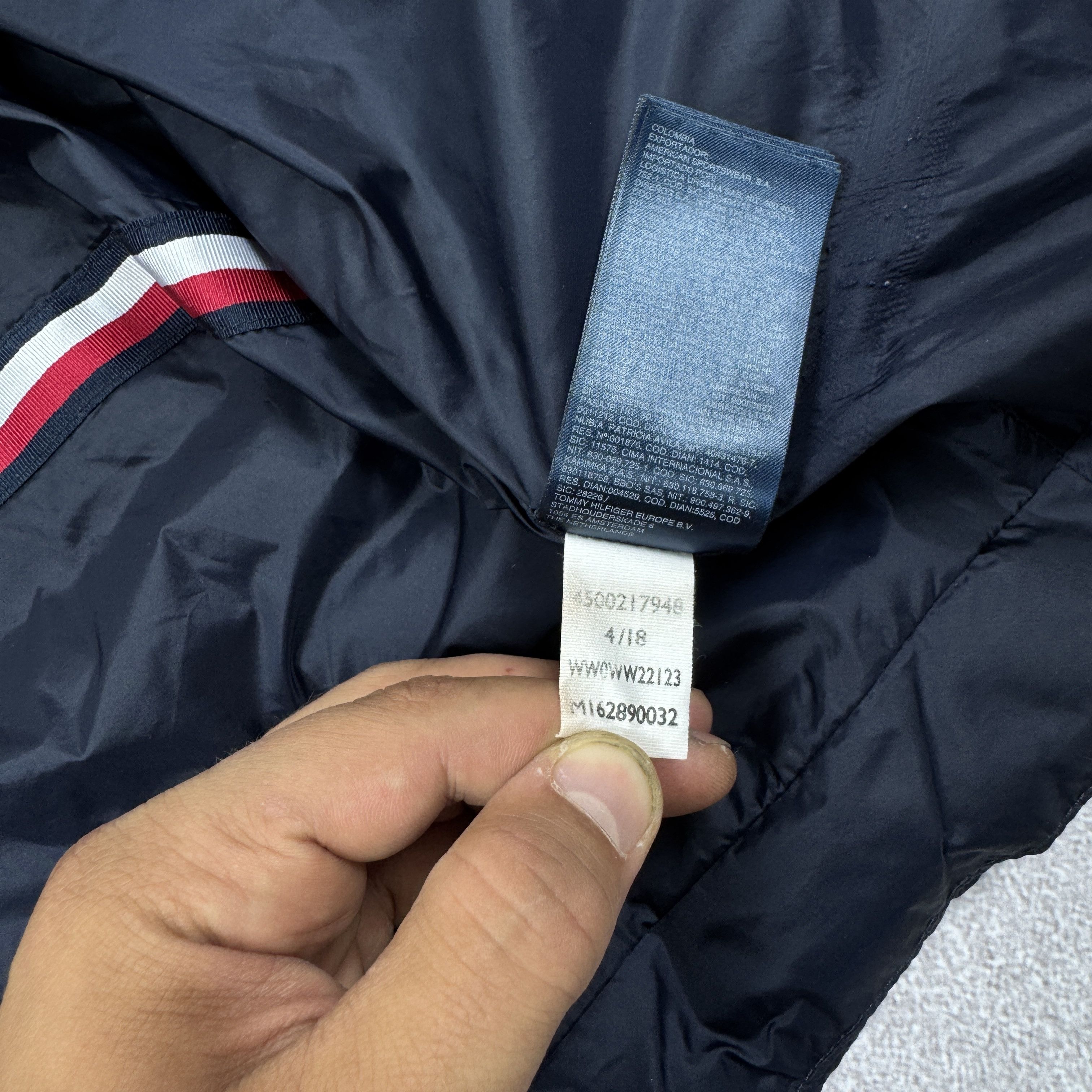 Tommy Hilfiger Women`s TOMMY HILFIGER Puffer Bomber Navy Down Jacket Size M Size M / US 6-8 / IT 42-44 - 12 Thumbnail