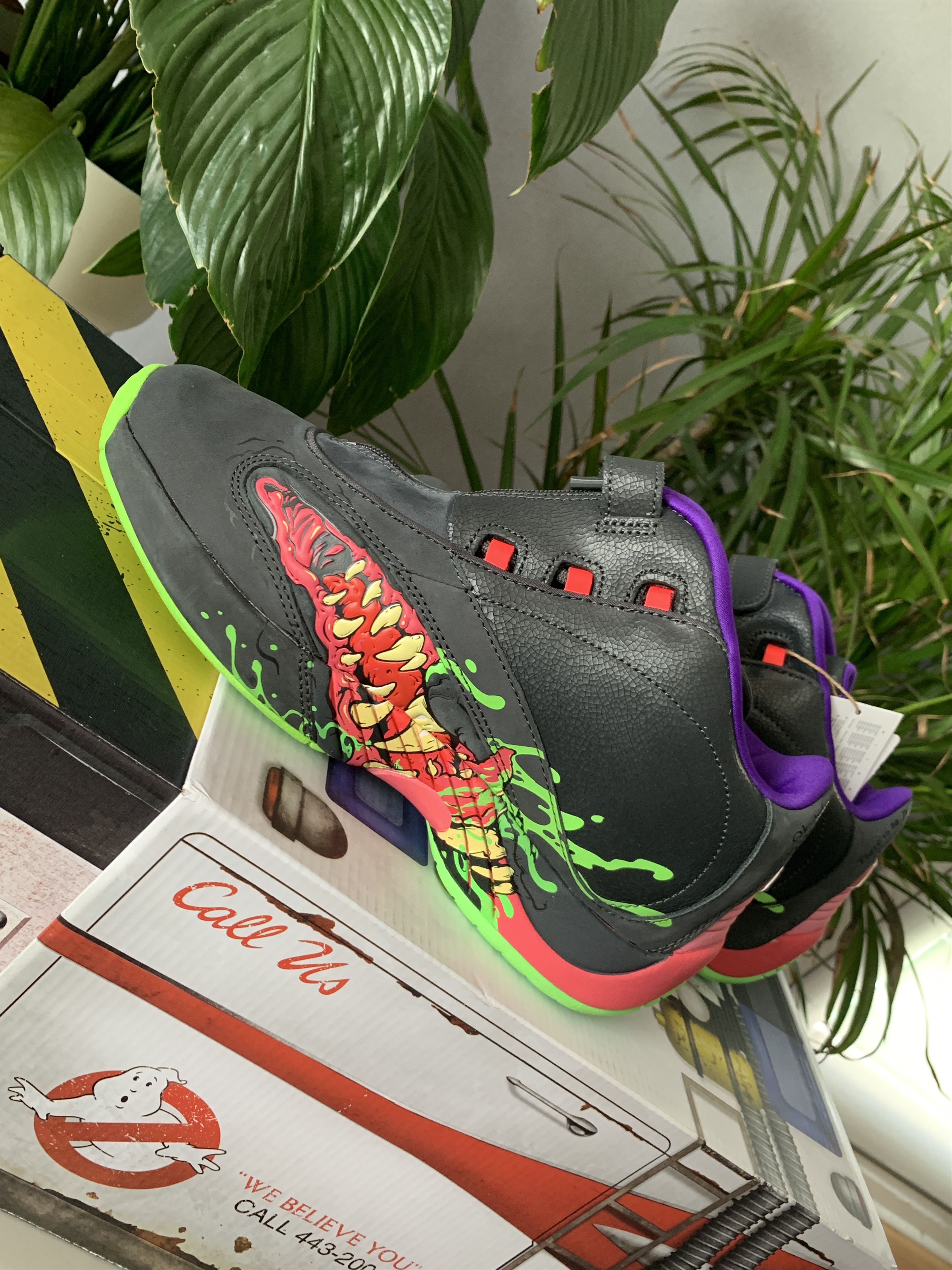 Reebok reebok x ghostbusters answer IV size 10.5 Size US 10.5 / EU 43-44 - 2 Thumbnail