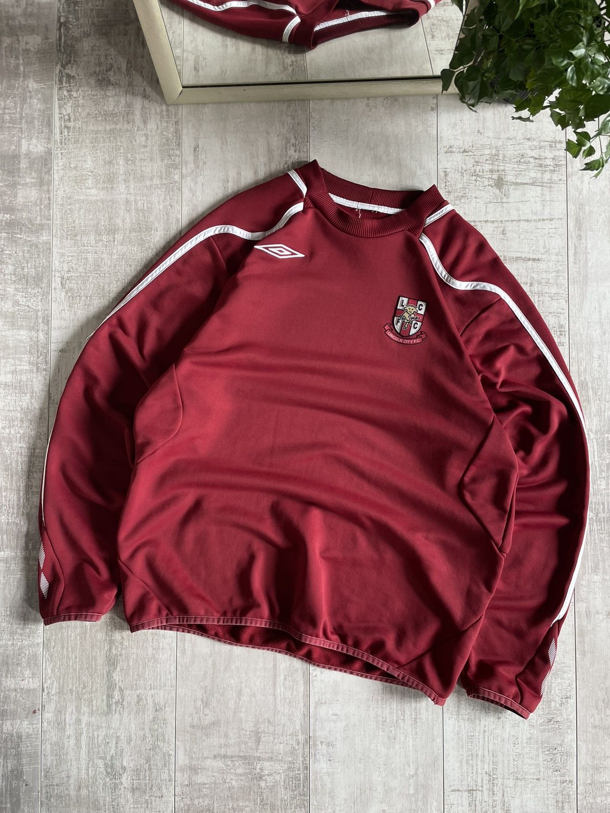 Umbro × Vintage Vintage Umbro Lincoln City Sweatshirt Football Jersey Y2K Size US L / EU 52-54 / 3 - 1 Thumbnail