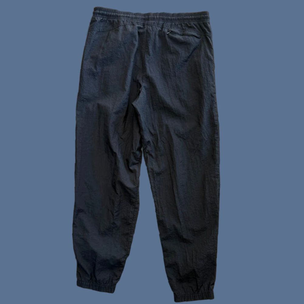 Nike VINTAGE Nike Men’s Sweatpants Track Pants L Black Sweatpants 90s Gym Workout Regular Fit Drawstring Pants Men Size US 33 - 1 Thumbnail