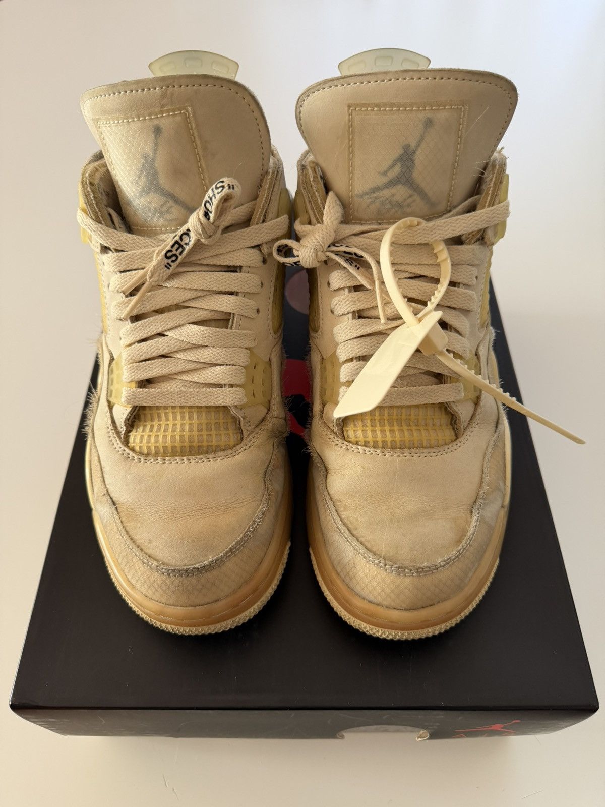 Jordan Brand × Off-White Off-White x Air Jordan 4 Retro SP Sail Size US 9.5 / EU 42-43 - 1 Thumbnail