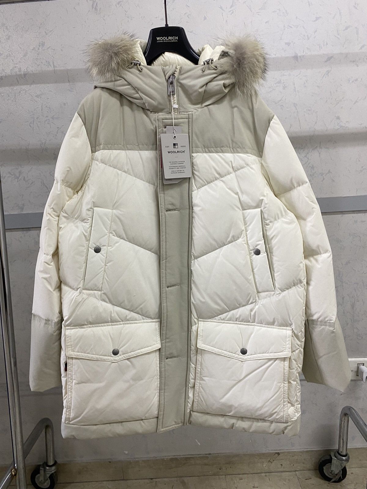 Other Woolrich Arctic Logo Down Jacket, size S, cream white, new Size S / US 4 / IT 40 - 1 Thumbnail