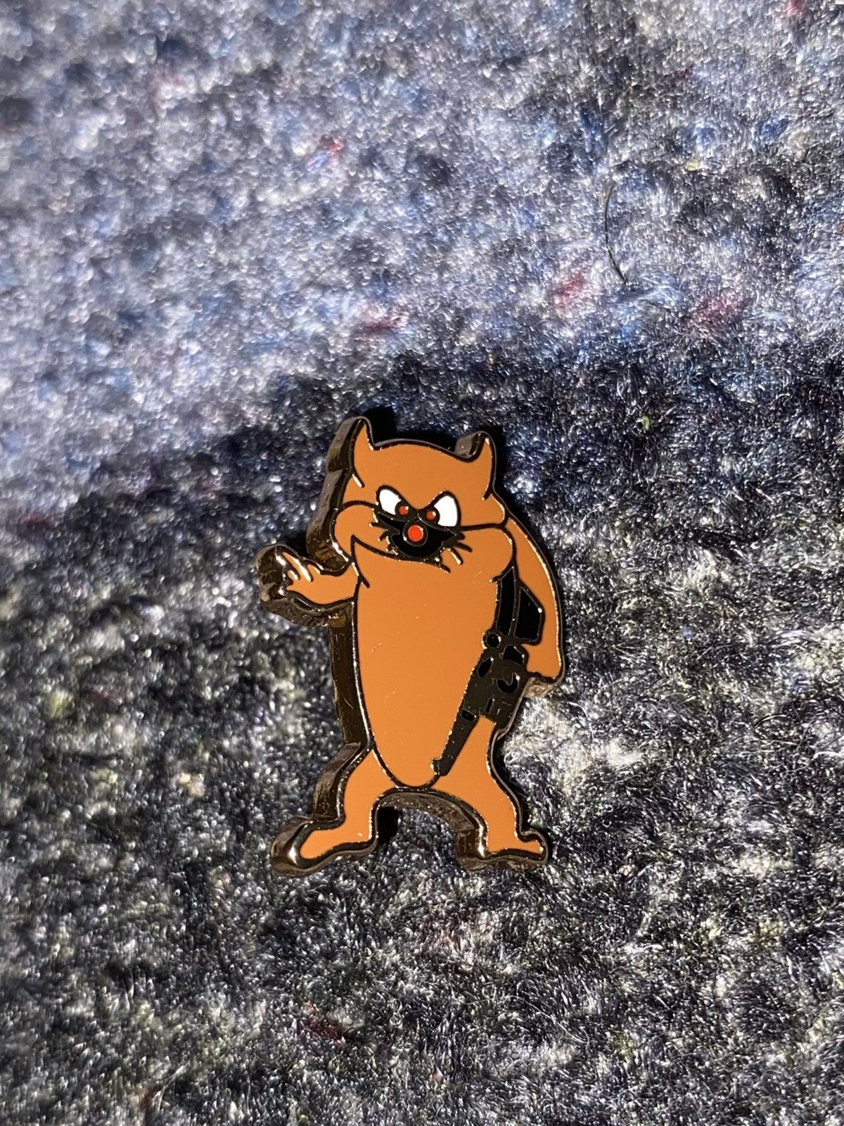 Supreme Supreme Taz Pin Size ONE SIZE - 3 Thumbnail