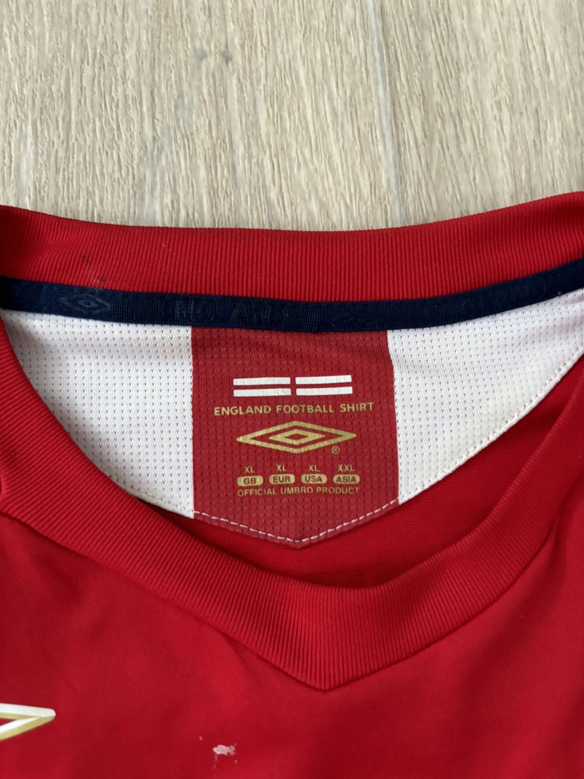 Vintage Vintage England Gerrard soccer jersey rare Size US XL / EU 56 / 4 - 7 Thumbnail