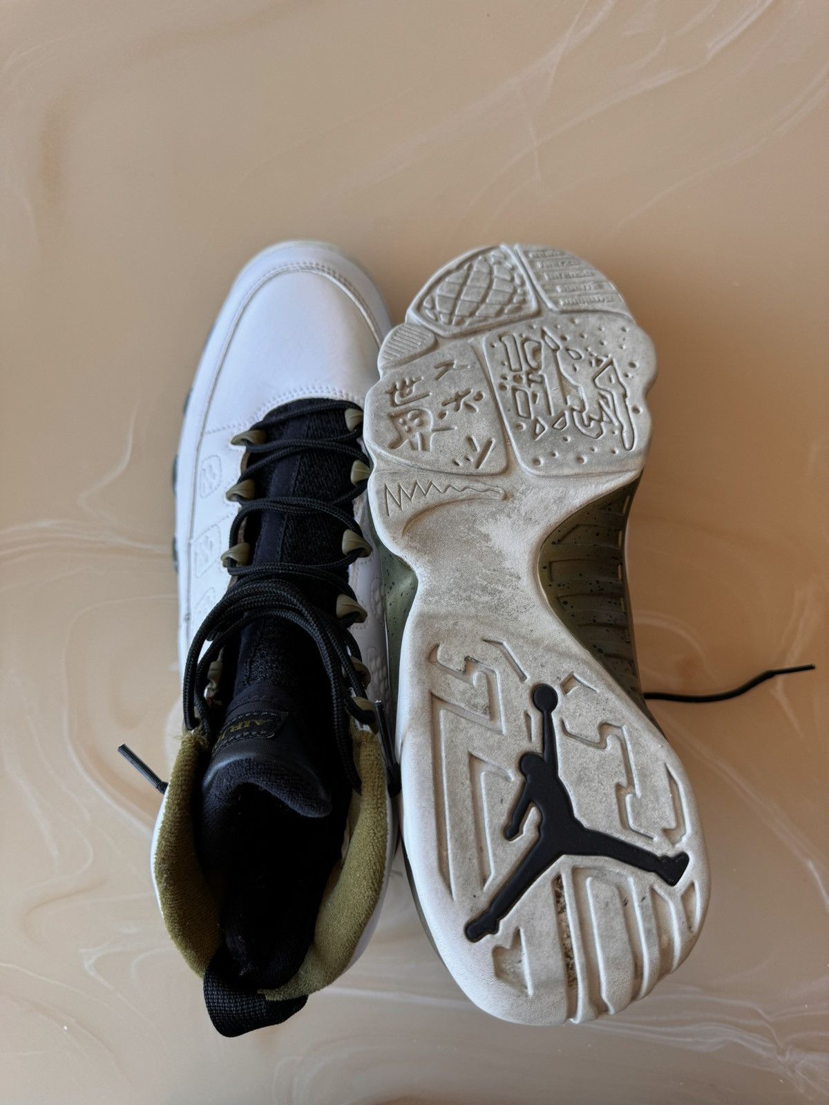 Jordan Brand ***RARE JORDAN 9 STATUE Size US 11 / EU 44 - 6 Thumbnail