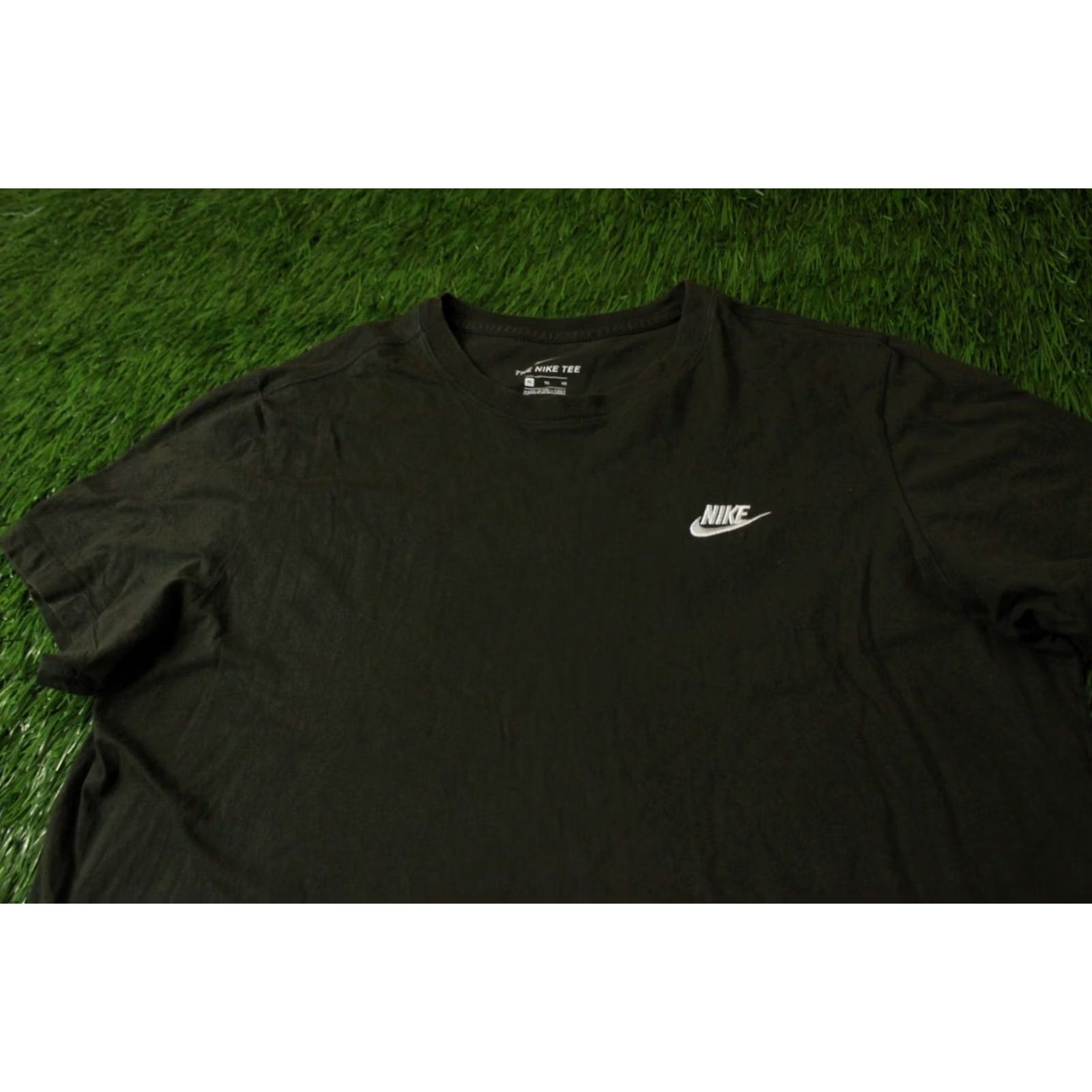 Nike Nike CLASSIC T-Shirt Mens XL Olive Jersey 100% Cotton Short Sleeve 2019 The Nike Tee Size US XL / EU 56 / 4 - 2 Thumbnail