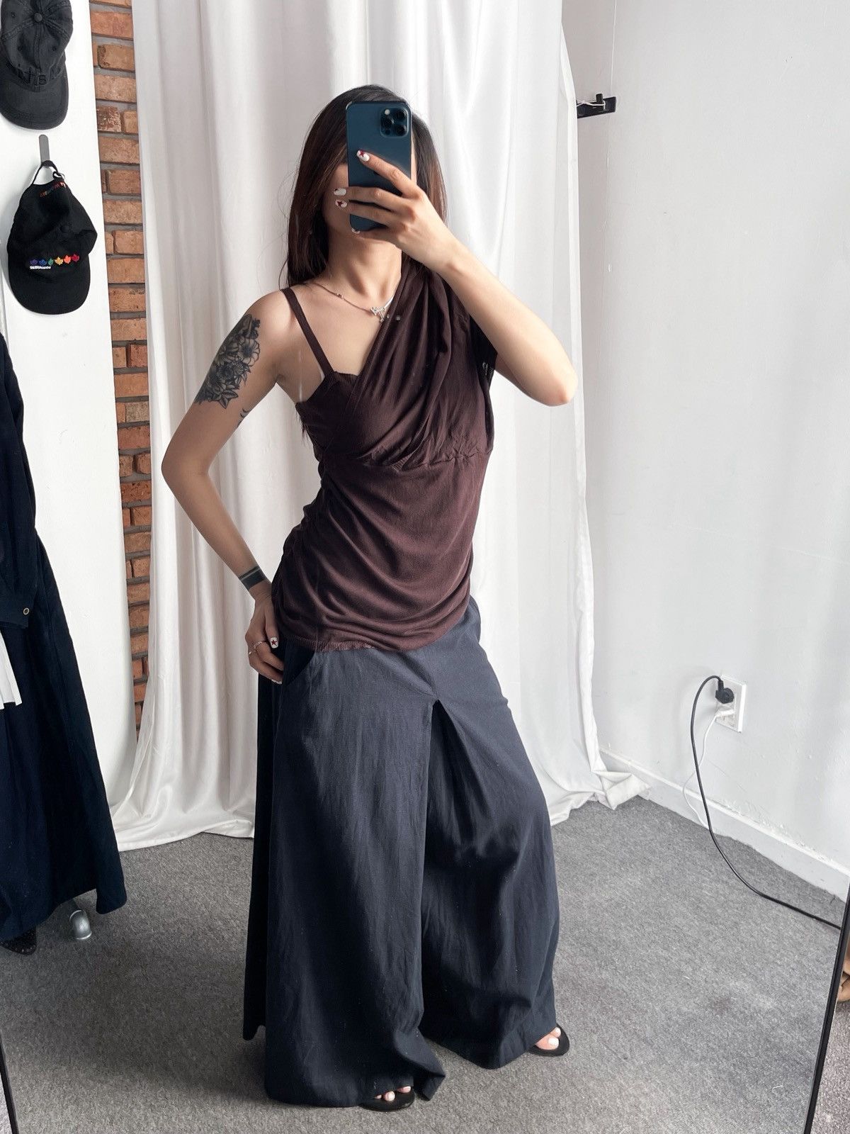 Journal Standard Double Standard Clothing Multi-Way Draped Batwing Knit Top Size ONE SIZE - 4 Thumbnail