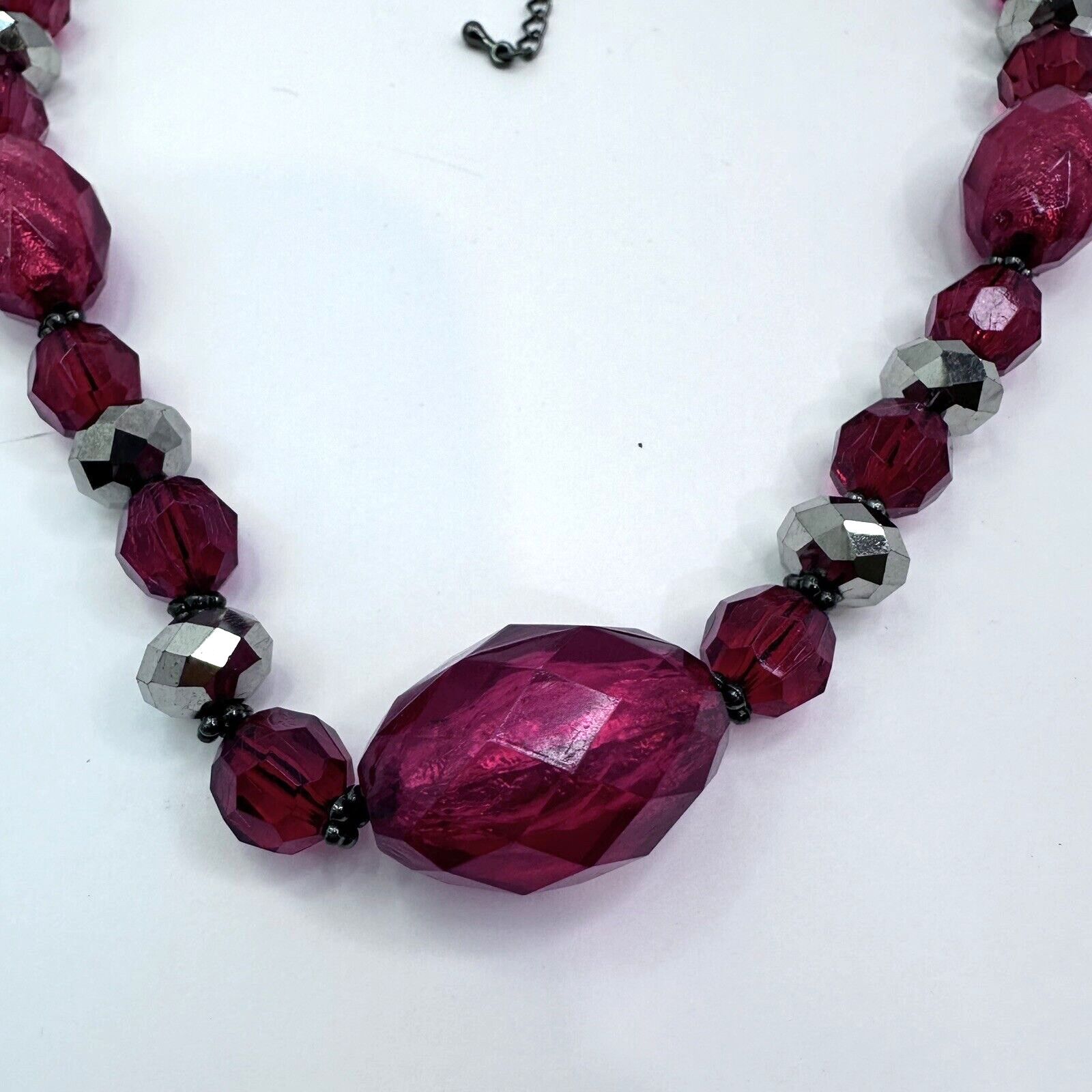 The Unbranded Brand Red Wine Faceted Beads GunMetal Chain Statement Necklace 18" Size ONE SIZE - 6 Thumbnail