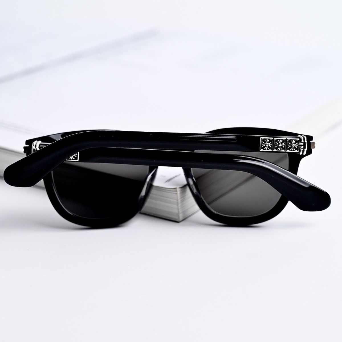 Chrome Hearts CHROME HEARTS SMOKE SHOW SUNGLASSES Size ONE SIZE - 11 Thumbnail