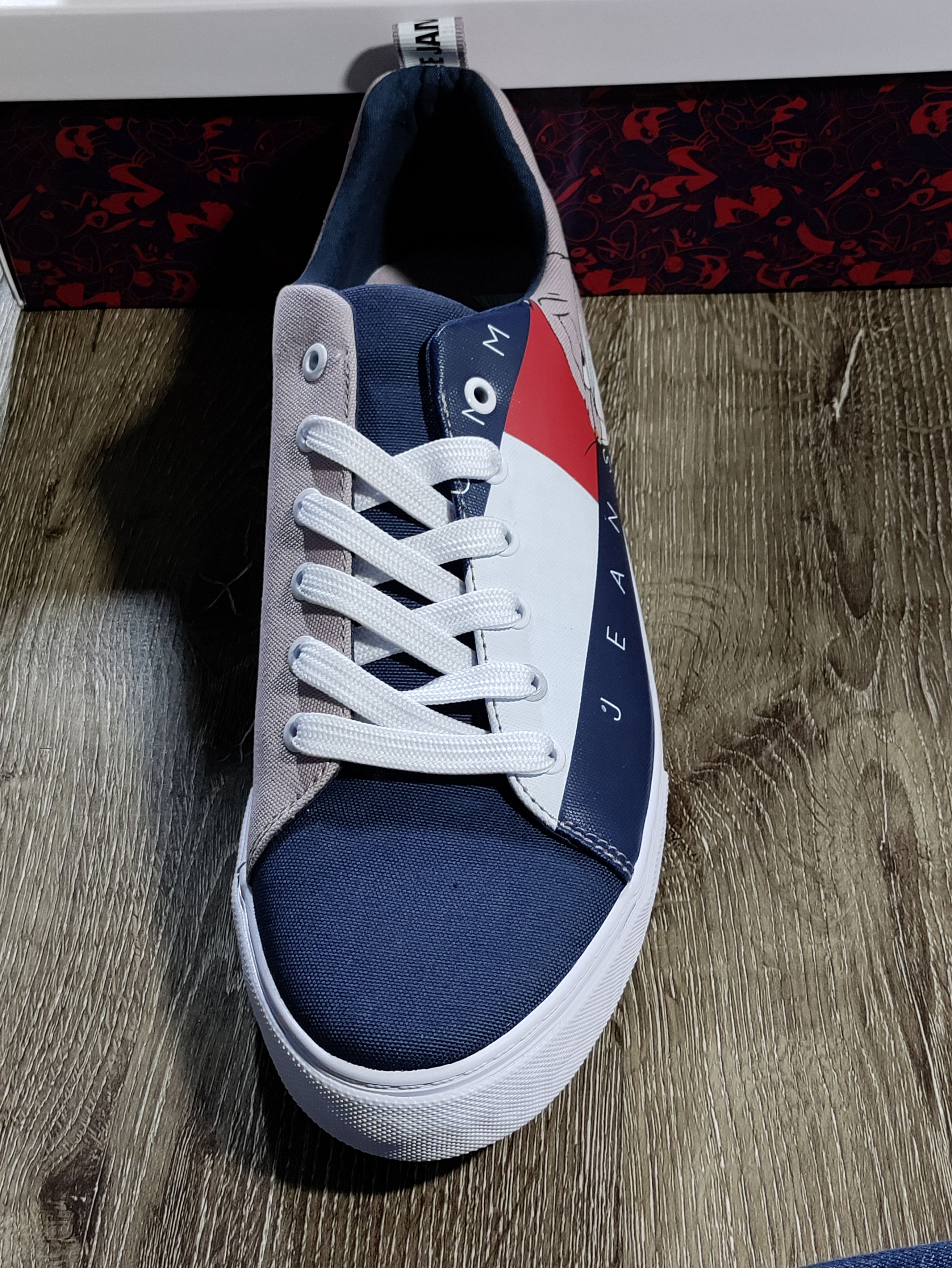 Tommy Hilfiger Tommy Hilfiger X Space Jam Sneakers Size US 12 / EU 45 - 2 Thumbnail