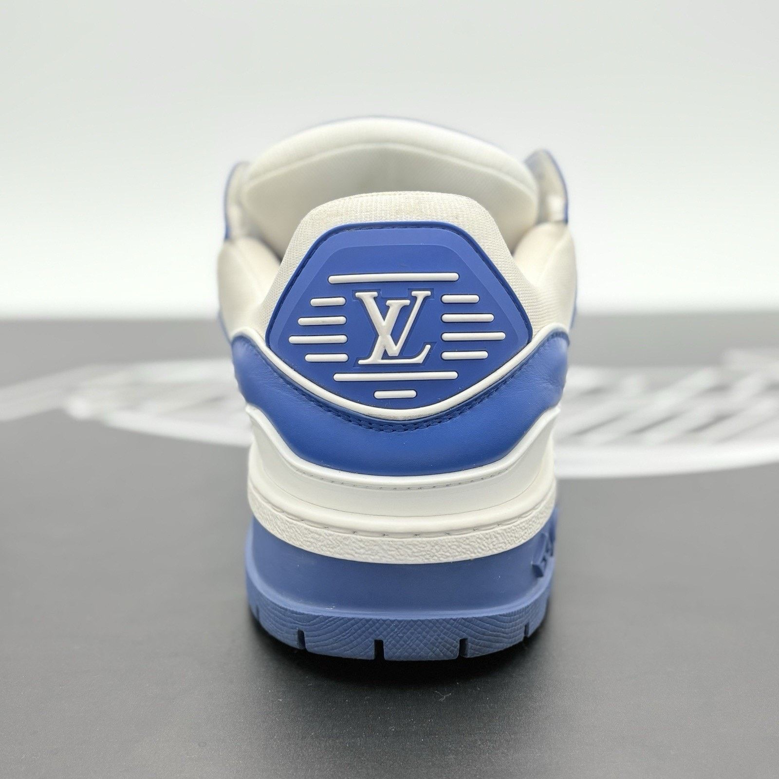 Louis Vuitton Louis Vuitton Maxi ' Blue White ' | GREAT CONDITION! Size US 10.5 / EU 43-44 - 3 Thumbnail